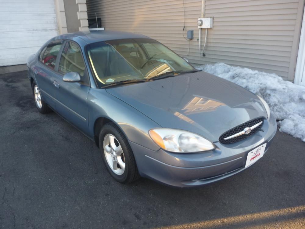 2001 BLUE /TAN CLOTH Ford Taurus SE (1FAFP53U91A) with an 3.0L V6 OHV 12V engine, 4-Speed Automatic Overdrive transmission, located at 1018 Brunswick Ave, Trenton, NJ, 08638, (609) 989-0900, 40.240086, -74.748085 - Photo #0