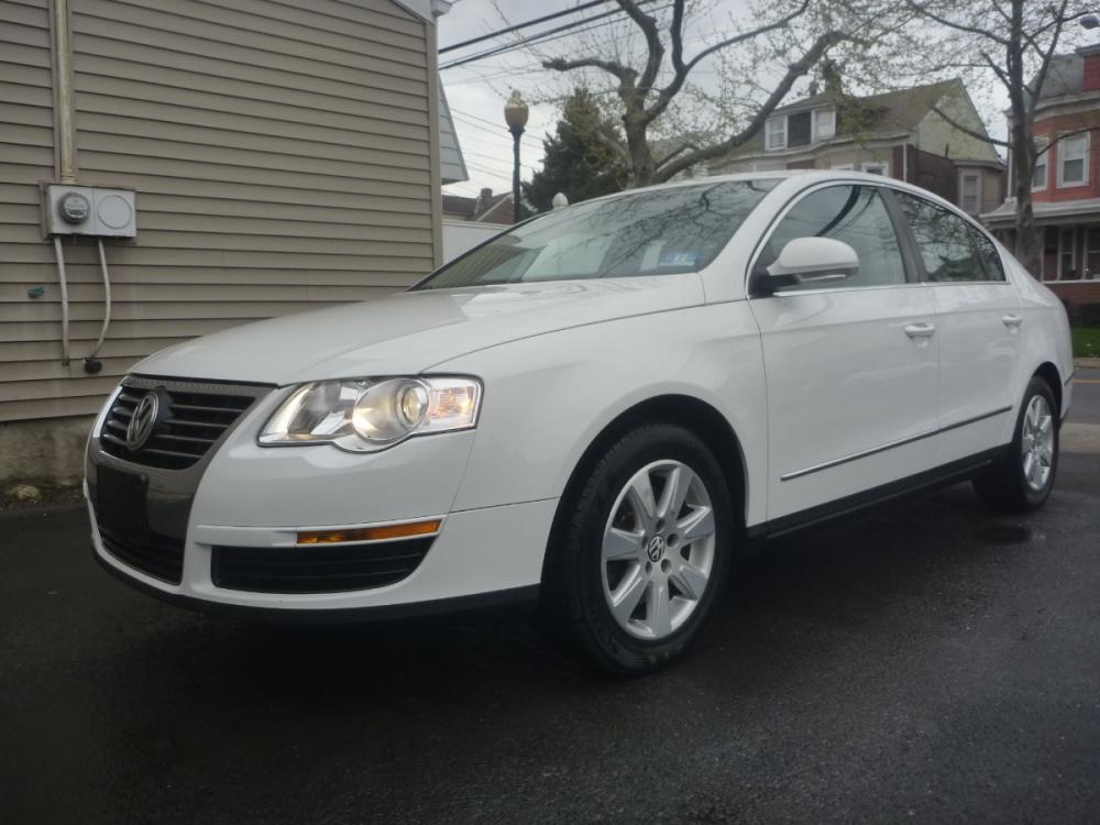 2007 WHITE /TAN LEATHER Volkswagen Passat 2.0T Wolfsburg Edition (WVWAK73C87P) with an 2.0L L4 DOHC 16V TURBO engine, 6-Speed Automatic Overdrive transmission, located at 1018 Brunswick Ave, Trenton, NJ, 08638, (609) 989-0900, 40.240086, -74.748085 - Photo #0
