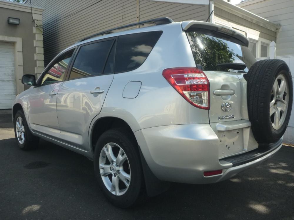 2011 SILVER /GREY CLOTH Toyota RAV4 Base I4 4WD (2T3BF4DV4BW) with an 2.4L L4 DOHC 16V engine, 4-Speed Automatic transmission, located at 1018 Brunswick Ave, Trenton, NJ, 08638, (609) 989-0900, 40.240086, -74.748085 - 2011 TOYOTA RAV 4 4WD WITH 134824 MILES IN GREAT CONDITION INSIDE AND OUT SERVICED UP RUNS AND DRIVES GREAT FINANCING AND EXTENDED SERVICE CONTRACTS AVAILABLE CALL NOW TO COME SEE 609-989-0900 OR TEXT 609-273-5100 - Photo #11