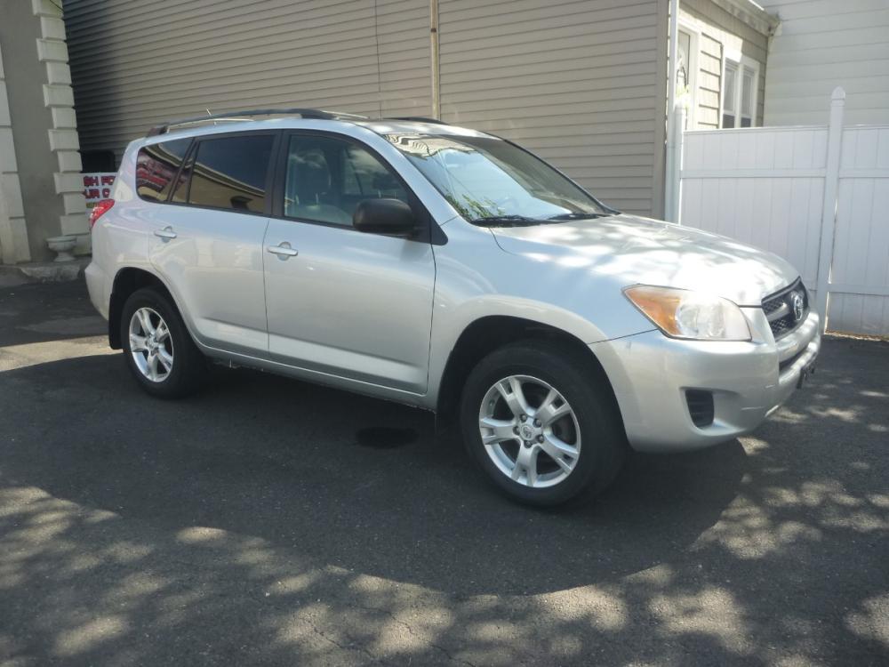 2011 SILVER /GREY CLOTH Toyota RAV4 Base I4 4WD (2T3BF4DV4BW) with an 2.4L L4 DOHC 16V engine, 4-Speed Automatic transmission, located at 1018 Brunswick Ave, Trenton, NJ, 08638, (609) 989-0900, 40.240086, -74.748085 - 2011 TOYOTA RAV 4 4WD WITH 134824 MILES IN GREAT CONDITION INSIDE AND OUT SERVICED UP RUNS AND DRIVES GREAT FINANCING AND EXTENDED SERVICE CONTRACTS AVAILABLE CALL NOW TO COME SEE 609-989-0900 OR TEXT 609-273-5100 - Photo #2