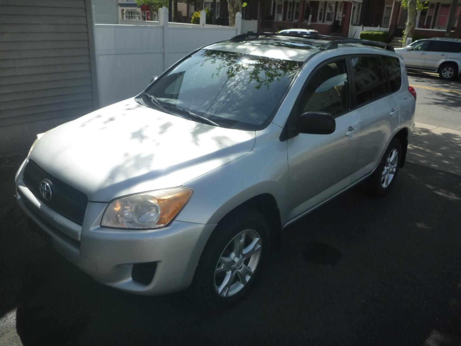 2011 SILVER /GREY CLOTH Toyota RAV4 Base I4 4WD (2T3BF4DV4BW) with an 2.4L L4 DOHC 16V engine, 4-Speed Automatic transmission, located at 1018 Brunswick Ave, Trenton, NJ, 08638, (609) 989-0900, 40.240086, -74.748085 - 2011 TOYOTA RAV 4 4WD WITH 134824 MILES IN GREAT CONDITION INSIDE AND OUT SERVICED UP RUNS AND DRIVES GREAT FINANCING AND EXTENDED SERVICE CONTRACTS AVAILABLE CALL NOW TO COME SEE 609-989-0900 OR TEXT 609-273-5100 - Photo #8