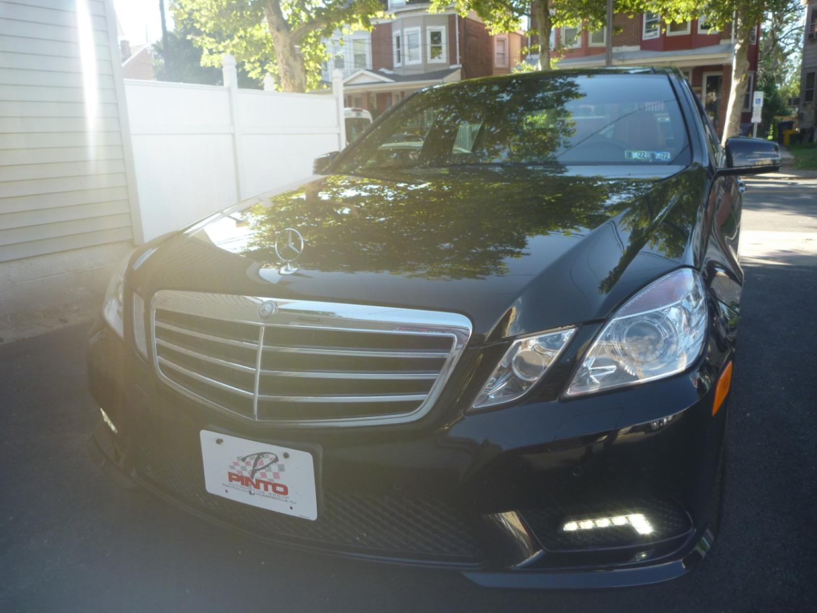 2011 BLACK /TAN/BLACK LEATHER Mercedes-Benz E-Class E550 Sedan 4MATIC (WDDHF9AB2BA) with an 5.5L V8 DOHC 32V engine, 7-Speed Automatic transmission, located at 1018 Brunswick Ave, Trenton, NJ, 08638, (609) 989-0900, 40.240086, -74.748085 - 2011 MERCEDES E550 4MATIC LUXURY MODEL WITH ONLY 80K MILES IN EXCELLENT CONDITION INSIDE AND OUT RUNS AND DRIVES GREAT SERVICED UP FINANCING AND EXTENDED SERVICE CONTRACTS AVAILABLE CALL NOW TO COME SEE 609-989-0900 - Photo #10