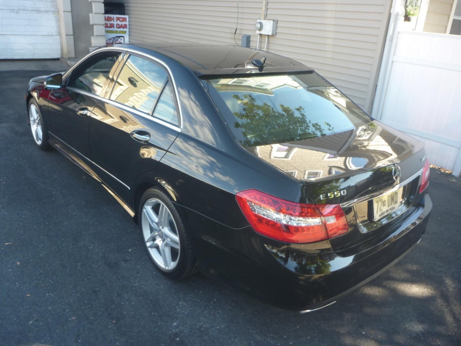 2011 BLACK /TAN/BLACK LEATHER Mercedes-Benz E-Class E550 Sedan 4MATIC (WDDHF9AB2BA) with an 5.5L V8 DOHC 32V engine, 7-Speed Automatic transmission, located at 1018 Brunswick Ave, Trenton, NJ, 08638, (609) 989-0900, 40.240086, -74.748085 - 2011 MERCEDES E550 4MATIC LUXURY MODEL WITH ONLY 80K MILES IN EXCELLENT CONDITION INSIDE AND OUT RUNS AND DRIVES GREAT SERVICED UP FINANCING AND EXTENDED SERVICE CONTRACTS AVAILABLE CALL NOW TO COME SEE 609-989-0900 - Photo #14