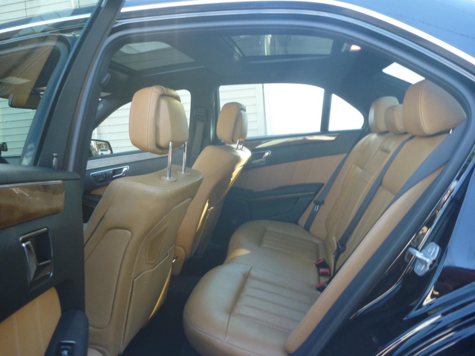 2011 BLACK /TAN/BLACK LEATHER Mercedes-Benz E-Class E550 Sedan 4MATIC (WDDHF9AB2BA) with an 5.5L V8 DOHC 32V engine, 7-Speed Automatic transmission, located at 1018 Brunswick Ave, Trenton, NJ, 08638, (609) 989-0900, 40.240086, -74.748085 - 2011 MERCEDES E550 4MATIC LUXURY MODEL WITH ONLY 80K MILES IN EXCELLENT CONDITION INSIDE AND OUT RUNS AND DRIVES GREAT SERVICED UP FINANCING AND EXTENDED SERVICE CONTRACTS AVAILABLE CALL NOW TO COME SEE 609-989-0900 - Photo #22