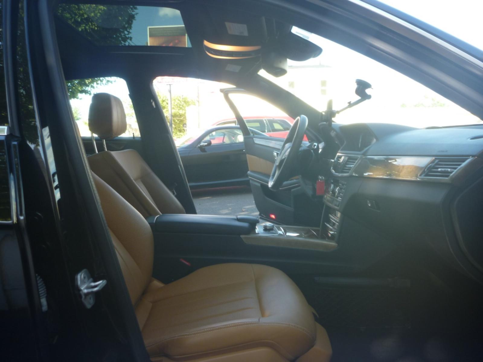 2011 BLACK /TAN/BLACK LEATHER Mercedes-Benz E-Class E550 Sedan 4MATIC (WDDHF9AB2BA) with an 5.5L V8 DOHC 32V engine, 7-Speed Automatic transmission, located at 1018 Brunswick Ave, Trenton, NJ, 08638, (609) 989-0900, 40.240086, -74.748085 - 2011 MERCEDES E550 4MATIC LUXURY MODEL WITH ONLY 80K MILES IN EXCELLENT CONDITION INSIDE AND OUT RUNS AND DRIVES GREAT SERVICED UP FINANCING AND EXTENDED SERVICE CONTRACTS AVAILABLE CALL NOW TO COME SEE 609-989-0900 - Photo #31