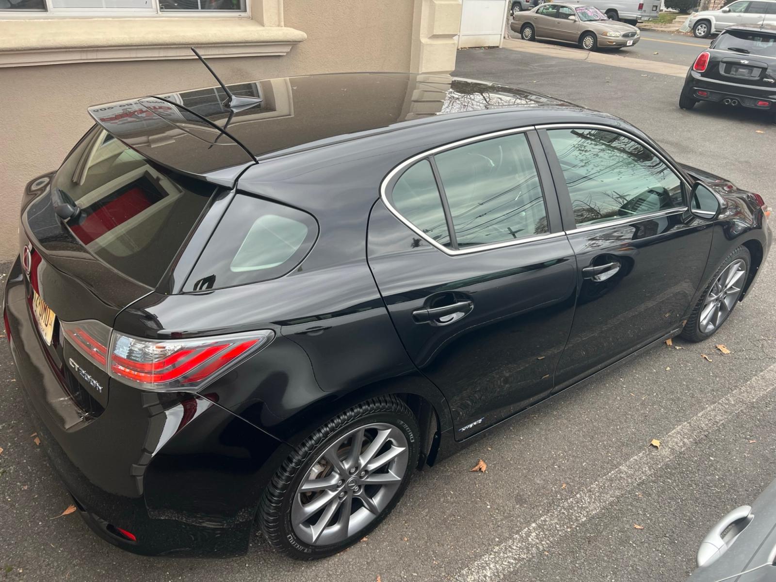 2012 BLACK Lexus CT 200h Base (JTHKD5BHXC2) with an 1.8L L4 HYBRID engine, Continuously Variable Transmission transmission, located at 1018 Brunswick Ave, Trenton, NJ, 08638, (609) 989-0900, 40.240086, -74.748085 - WOW! Here is a very special 1-owner Hybrid Lexus CT200 that has been well maintained by Lexus since new and it shows on this vehicle! Carfax certified Black beauty w 43MPG! An absolute must see and drive at an incredible value for sure! Like new inside and out and ready for its next owner for 10 ye - Photo #6