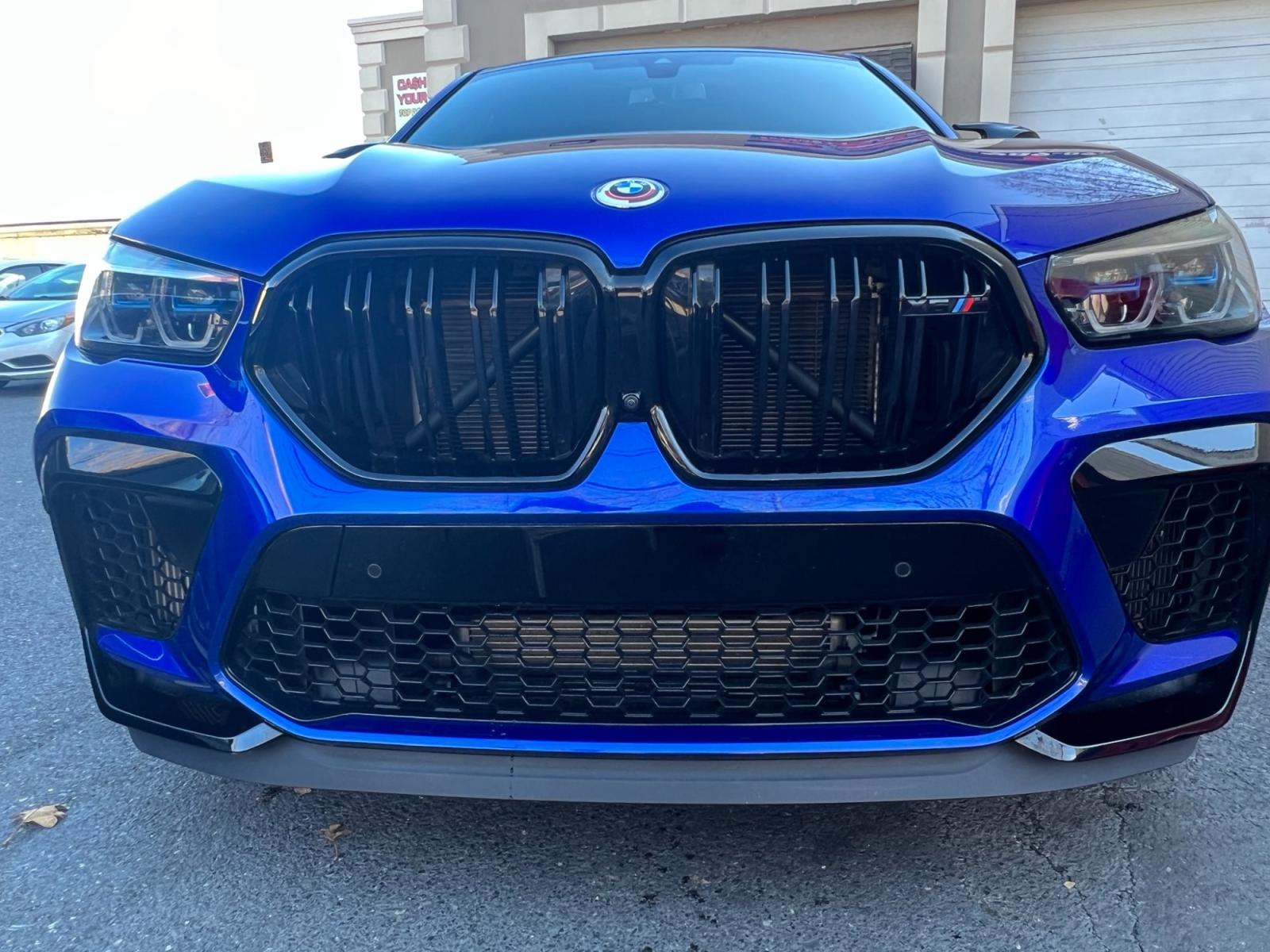 2022 Blue /Red/Black BMW X6 M Base (5YMCY0C07N9) with an 4.4L V8 DOHC 32V engine, 8A transmission, located at 1018 Brunswick Ave, Trenton, NJ, 08638, (609) 989-0900, 40.240086, -74.748085 - Photo #12