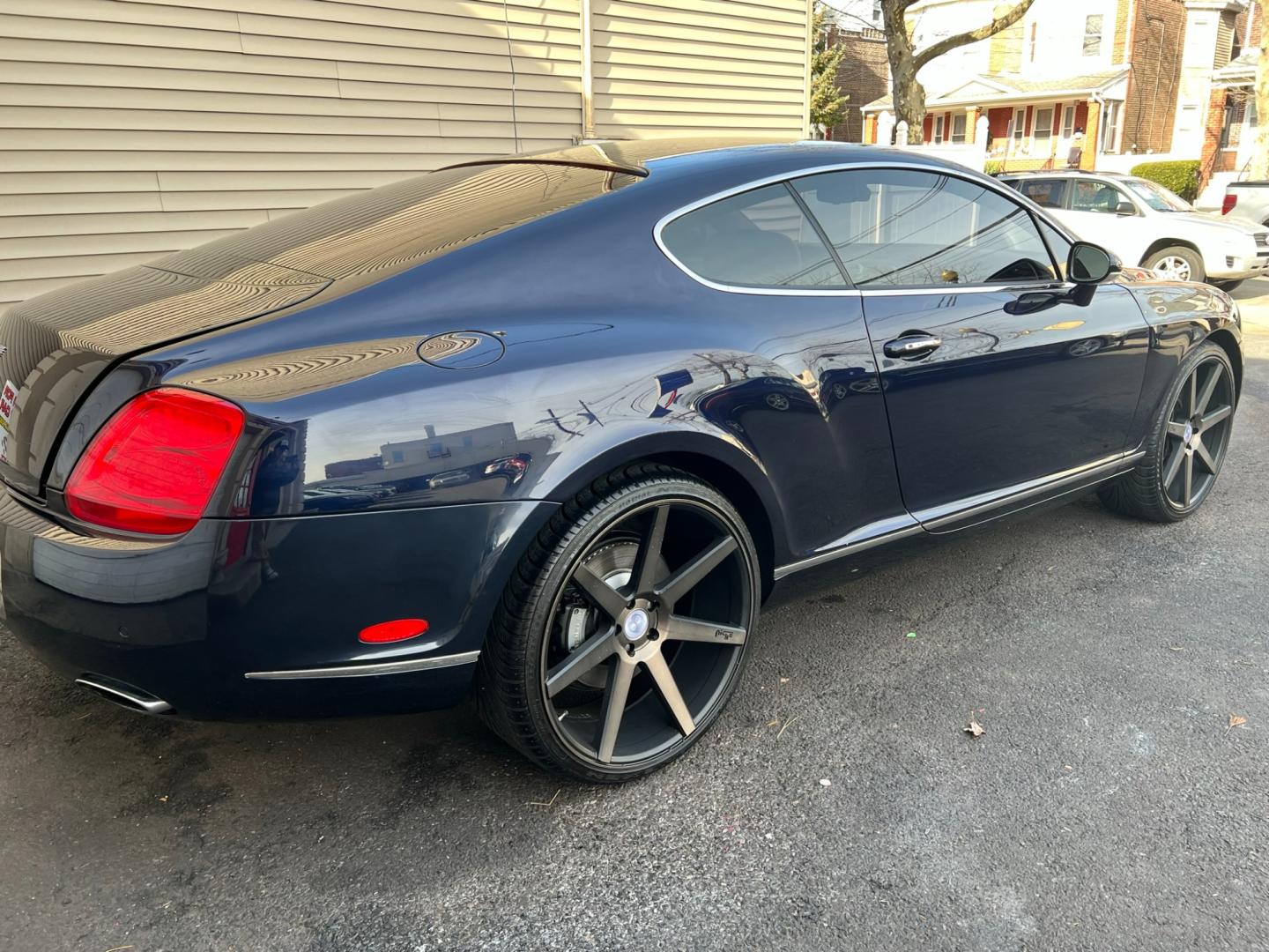 2004 Blue /TAN LEATHER Bentley Continental GT Coupe (SCBCR63W04C) with an 6.0L W12 DOHC 48V TURBO engine, 6-Speed Automatic Overdrive transmission, located at 1018 Brunswick Ave, Trenton, NJ, 08638, (609) 989-0900, 40.240086, -74.748085 - Holy Cow! This Bentley is stunning in every way and has only 38k Original Miles! Fully Serviced and Perfect Automobile. Brand New 22" Custom wheels! This vehicle was approx. $190k brand new! An incredible Value for this absolutely beautiful Bentley! Call Anthony to set up an appointment to come see - Photo#7