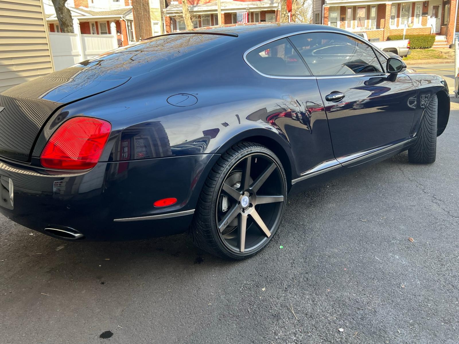 2004 Blue /TAN LEATHER Bentley Continental GT Coupe (SCBCR63W04C) with an 6.0L W12 DOHC 48V TURBO engine, 6-Speed Automatic Overdrive transmission, located at 1018 Brunswick Ave, Trenton, NJ, 08638, (609) 989-0900, 40.240086, -74.748085 - Photo #5