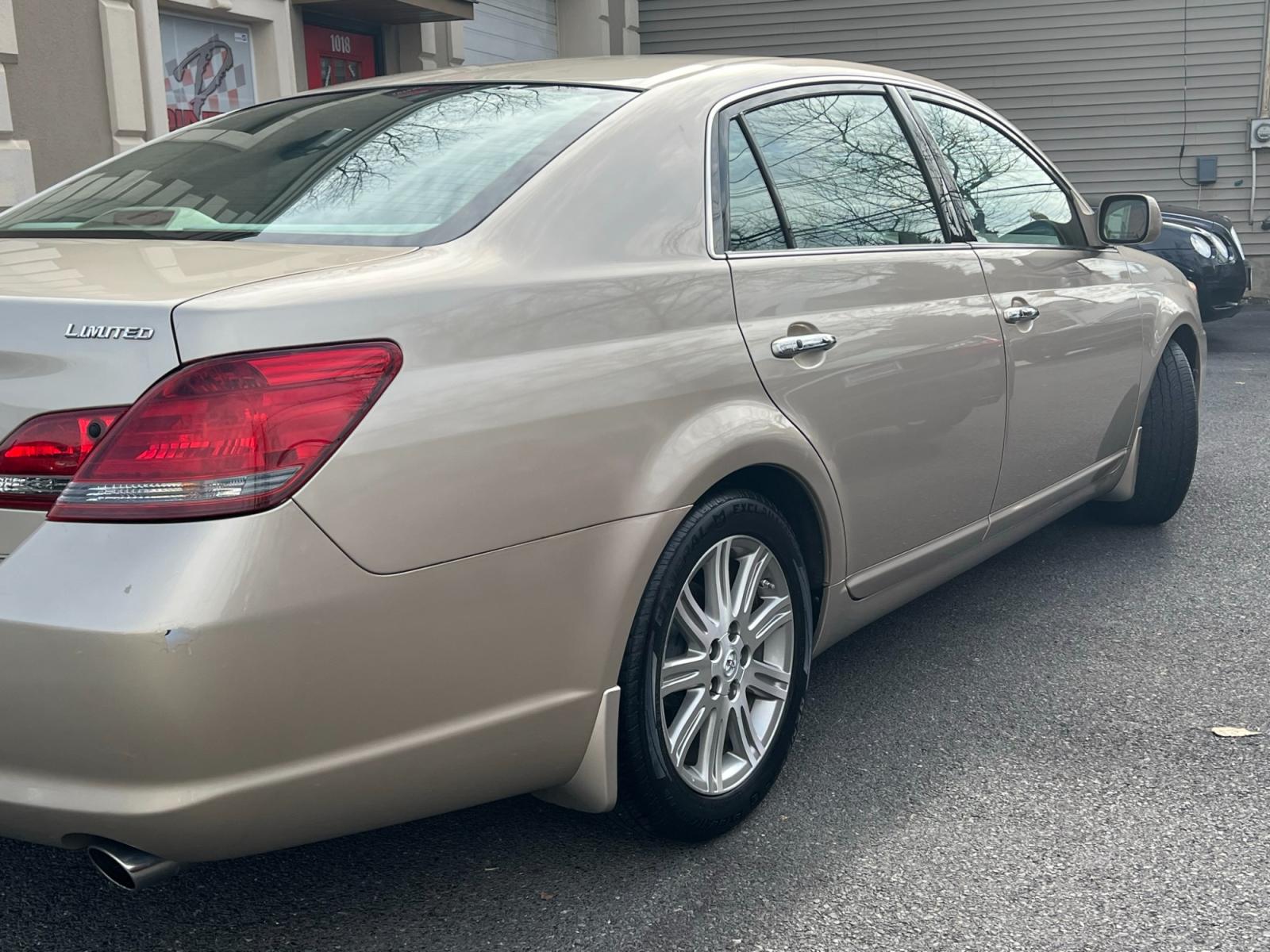 2008 Champagne /TAN LEATHER Toyota Avalon Limited (4T1BK36B18U) with an 3.5L V6 DOHC 24V engine, 6-Speed Automatic Overdrive transmission, located at 1018 Brunswick Ave, Trenton, NJ, 08638, (609) 989-0900, 40.240086, -74.748085 - WOW! This Avalon is like new in every way! Super clean and serviced up! An absolute must see and drive ASAP!! The reliability factor on this vehicle is second to none! - Photo #3