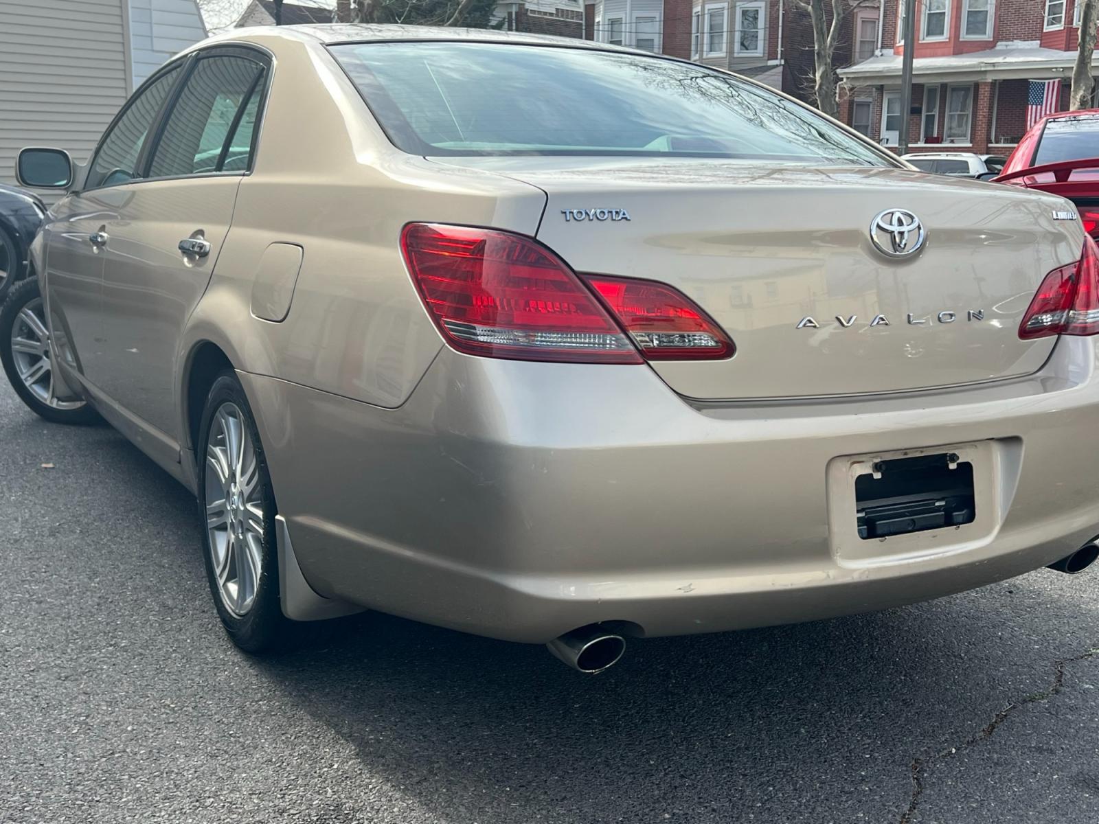 2008 Champagne /TAN LEATHER Toyota Avalon Limited (4T1BK36B18U) with an 3.5L V6 DOHC 24V engine, 6-Speed Automatic Overdrive transmission, located at 1018 Brunswick Ave, Trenton, NJ, 08638, (609) 989-0900, 40.240086, -74.748085 - WOW! This Avalon is like new in every way! Super clean and serviced up! An absolute must see and drive ASAP!! The reliability factor on this vehicle is second to none! - Photo #6