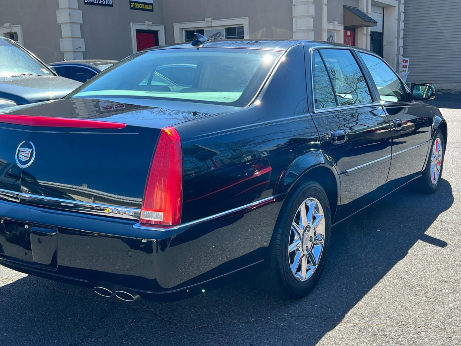 2011 BLACK Cadillac DTS Luxury (1G6KD5E66BU) with an 4.6L V8 DOHC 32V engine, 4-Speed Automatic transmission, located at 1018 Brunswick Ave, Trenton, NJ, 08638, (609) 989-0900, 40.240086, -74.748085 - A very nice Caddy DTS that has just been serviced up! - Photo #6