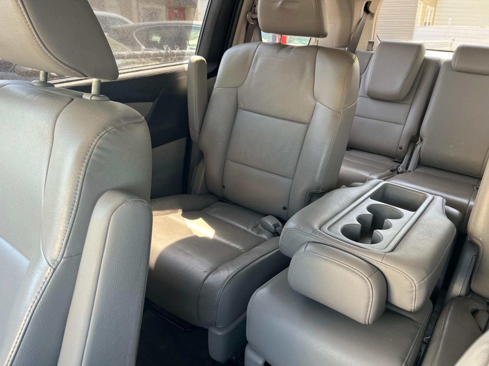 2013 BLACK /grey leather Honda Odyssey EX-L (5FNRL5H64DB) with an 3.5L V6 SOHC 24V engine, 5-Speed Automatic transmission, located at 1018 Brunswick Ave, Trenton, NJ, 08638, (609) 989-0900, 40.240086, -74.748085 - Here is a real nice Honda Odyssey. Fully serviced and ready for the next family roadtrip! Call Anthony to set up a time to see it ASAP! 609-273-5100 - Photo #16