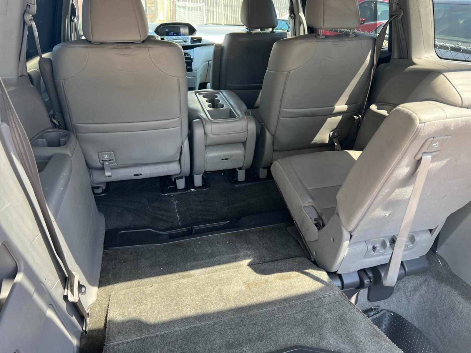 2013 BLACK /grey leather Honda Odyssey EX-L (5FNRL5H64DB) with an 3.5L V6 SOHC 24V engine, 5-Speed Automatic transmission, located at 1018 Brunswick Ave, Trenton, NJ, 08638, (609) 989-0900, 40.240086, -74.748085 - Here is a real nice Honda Odyssey. Fully serviced and ready for the next family roadtrip! Call Anthony to set up a time to see it ASAP! 609-273-5100 - Photo #22