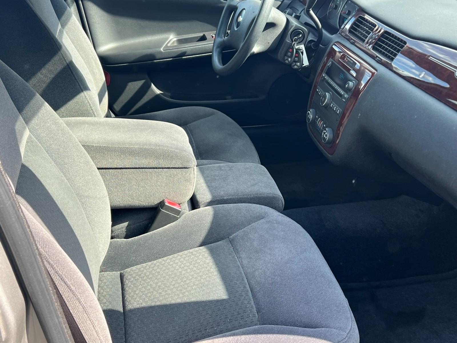 2007 SILVER /Gray Chevrolet Impala LT1 3.5L (2G1WT58N279) with an 3.5L V6 OHV 12V engine, 4-Speed Automatic Overdrive transmission, located at 1018 Brunswick Ave, Trenton, NJ, 08638, (609) 989-0900, 40.240086, -74.748085 - Holy Cow Martha! That's who owned this Car and she was 85 years old! This was her grocery and church vehicle literally! Serviced up on a regular basis! Super clean and LOW LOW MILES!! A really great buy for the next 5 years on transportation!! Please call Anthony ASAP and set up an appointment to s - Photo #12
