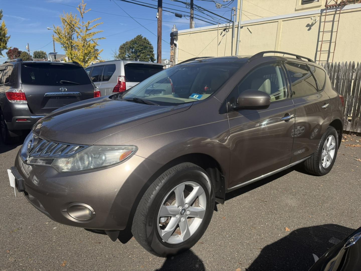 2010 Beige /Tan Leather Nissan Murano LE AWD (JN8AZ1MW1AW) with an 3.5L V6 DOHC 24V engine, CVT transmission, located at 1018 Brunswick Ave, Trenton, NJ, 08638, (609) 989-0900, 40.240086, -74.748085- Photo#2