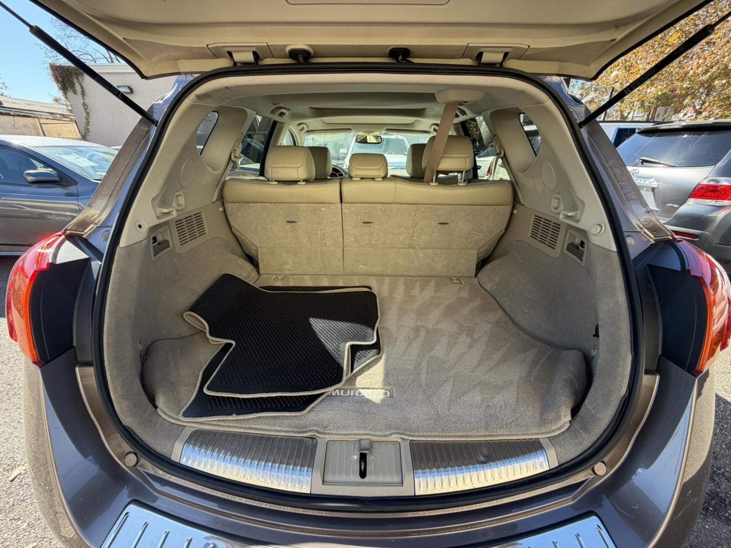 2010 Beige /Tan Leather Nissan Murano LE AWD (JN8AZ1MW1AW) with an 3.5L V6 DOHC 24V engine, CVT transmission, located at 1018 Brunswick Ave, Trenton, NJ, 08638, (609) 989-0900, 40.240086, -74.748085- Photo#9