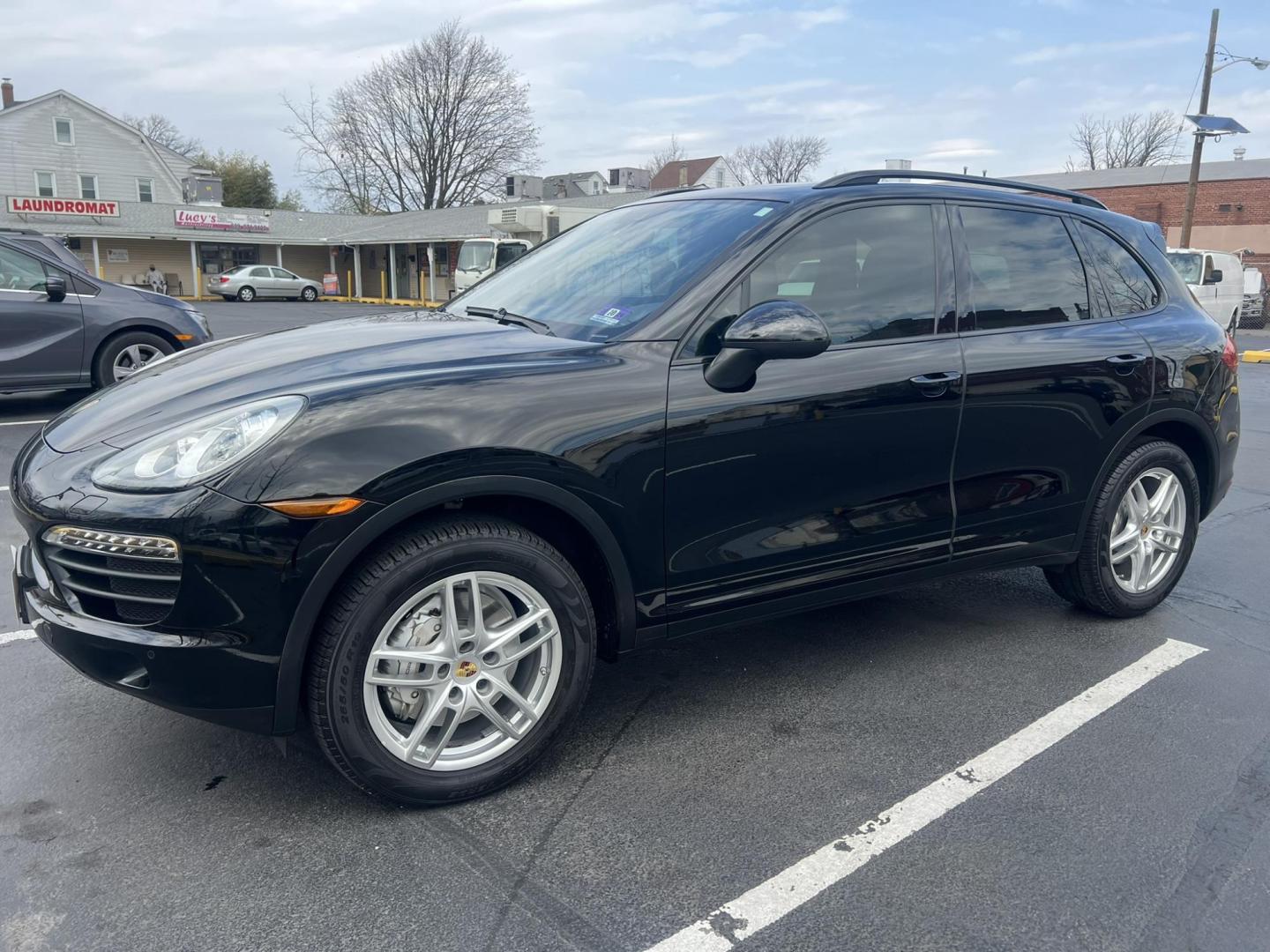 2014 BLACK /Black Leather Porsche Cayenne s (WP1AB2A20EL) with an 4.8L V8 DOHC 32V engine, 8 Speed Automatic transmission, located at 1018 Brunswick Ave, Trenton, NJ, 08638, (609) 989-0900, 40.240086, -74.748085 - This Porsche Cayenne is a super clean,well maintained black beauty! Always serviced and needs nothing. Please call Anthony to set up an appt. 609-273-5100 - Photo#7