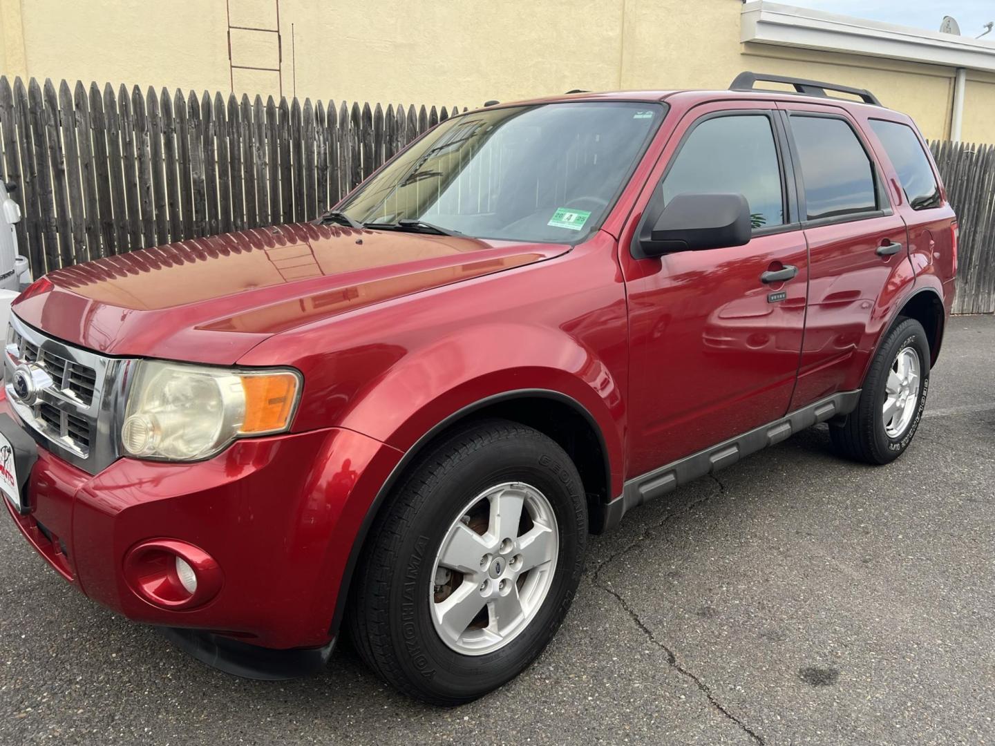 2012 Red /Gray Ford Escape XLT FWD (1FMCU0D73CK) with an 2.5L L4 DOHC 16V engine, 6-Speed Automatic transmission, located at 1018 Brunswick Ave, Trenton, NJ, 08638, (609) 989-0900, 40.240086, -74.748085 - This Ford Escape runs great and is very clean! A very impressive SUV for $3995! A must see and drive!! - Photo#2