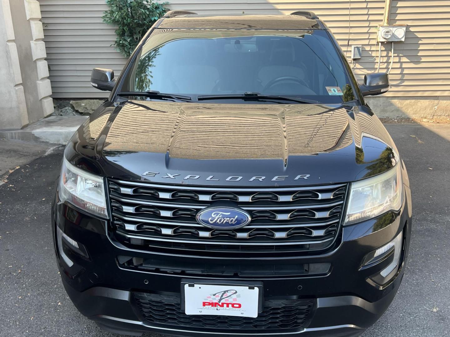2017 BLACK Ford Explorer XLT 4WD (1FM5K8D8XHG) with an 3.5L V6 DOHC 24V engine, 6A transmission, located at 1018 Brunswick Ave, Trenton, NJ, 08638, (609) 989-0900, 40.240086, -74.748085 - Photo#0