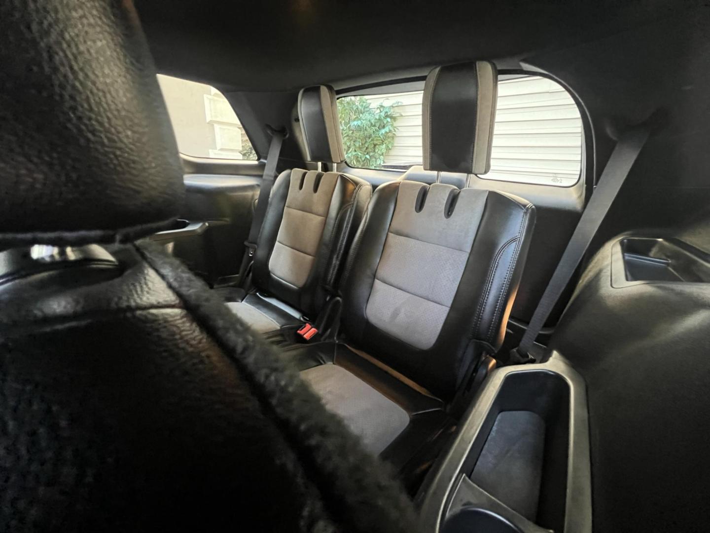 2017 BLACK Ford Explorer XLT 4WD (1FM5K8D8XHG) with an 3.5L V6 DOHC 24V engine, 6A transmission, located at 1018 Brunswick Ave, Trenton, NJ, 08638, (609) 989-0900, 40.240086, -74.748085 - Photo#11