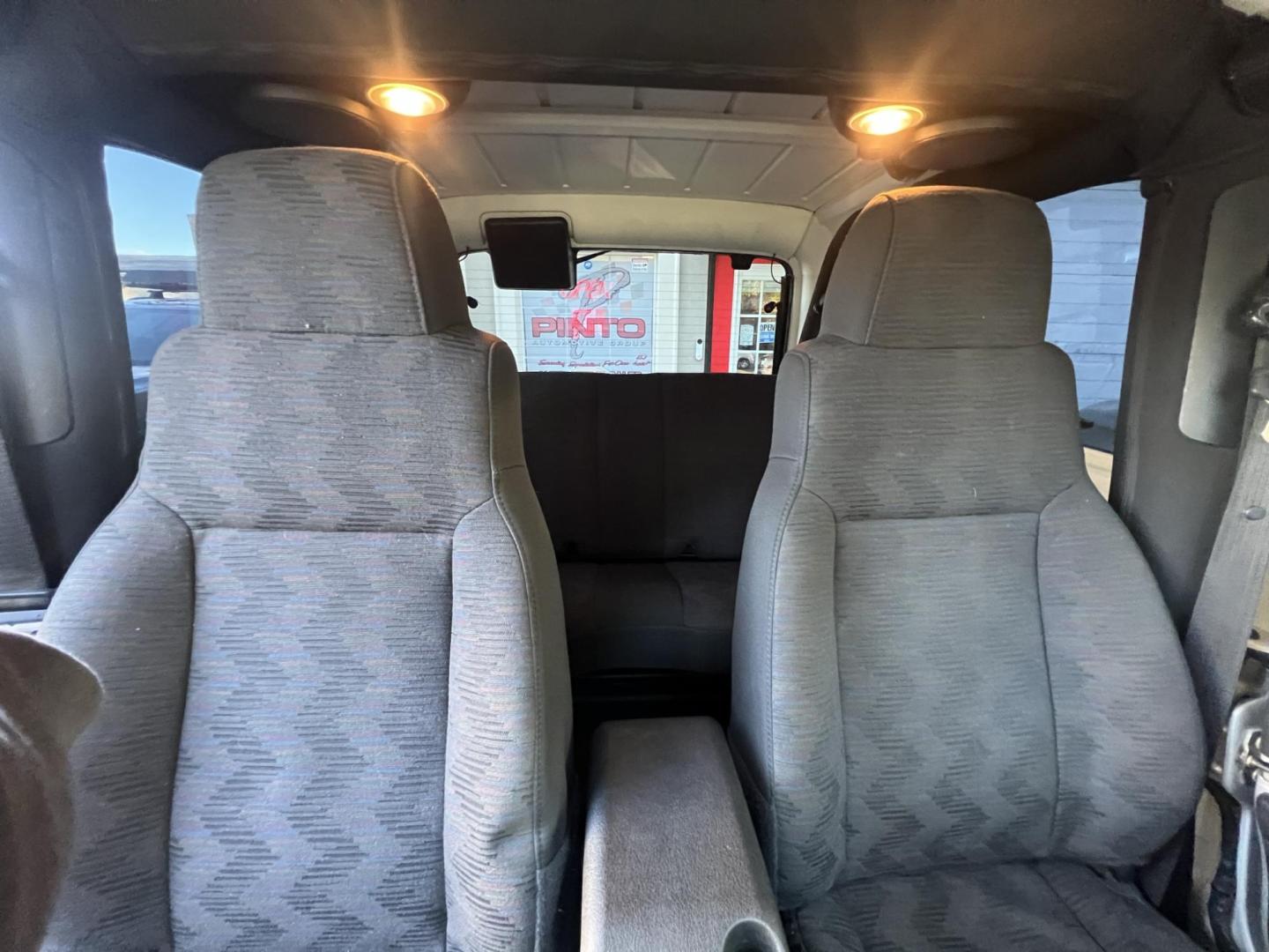 2005 SILVER /Gray Jeep Wrangler Unlimited (1J4FA44S25P) with an 4.0L L6 OHV 12V engine, located at 1018 Brunswick Ave, Trenton, NJ, 08638, (609) 989-0900, 40.240086, -74.748085 - Rare LJ model! Super Clean Automatic Unlimited Jeep Wrangler! Just serviced and ready to go 100% A must see to believe how nice this 1 owner gem is, both soft and hard top available! Call Anthony to set up an appointment to see this beauty!! 609-273-5100 - Photo#10