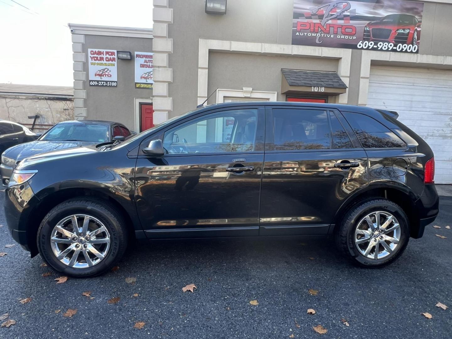 2014 BLACK /Black Leather Ford Edge SEL FWD (2FMDK3JC7EB) with an 3.5L V6 DOHC 24V engine, 6-Speed Automatic transmission, located at 1018 Brunswick Ave, Trenton, NJ, 08638, (609) 989-0900, 40.240086, -74.748085 - This Ford Edge is like new in every way! Fully serviced and ready for the road. Loaded up with Panoramic Roof,Rearview camera. Leather comfort package and Voice activated Navigation!! A must see and drive ASAP! Call Anthony to schedule a test drive, 609-273-5100 - Photo#5