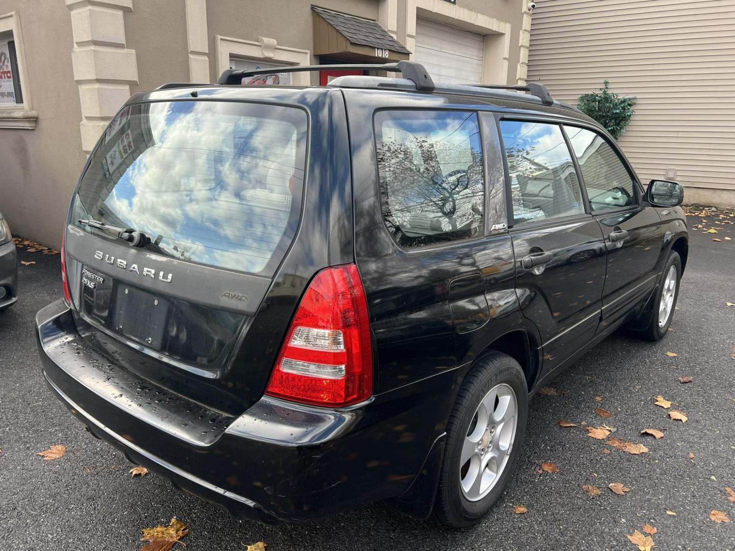 2003 BLACK /Gray Subaru Forester 2.5 XS (JF1SG65623H) with an 2.5L H4 SOHC 16V engine, 4-Speed Automatic Overdrive transmission, located at 1018 Brunswick Ave, Trenton, NJ, 08638, (609) 989-0900, 40.240086, -74.748085 - Wow! This is a one owner regularly serviced up Subaru Forester!! Super clean and ready to go for another 100K miles without any issues! Ready to go and ready for the winter! Please call Anthony to set up an appt. to see and drive this great vehicle. 609-273-5100 - Photo#6