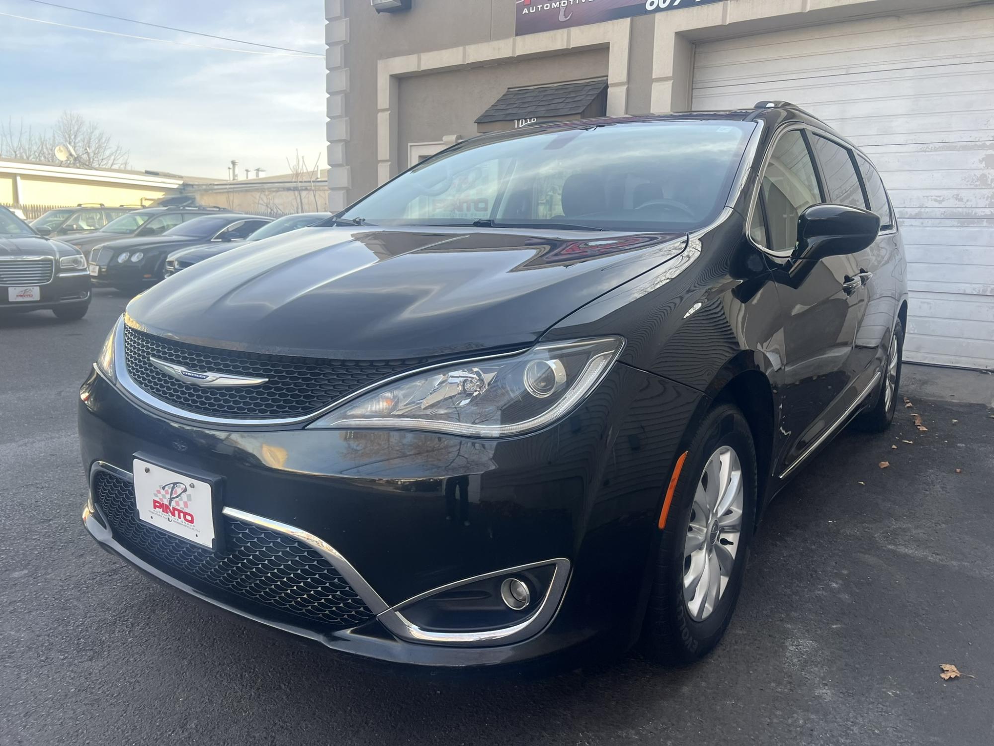 photo of 2019 Chrysler Pacifica Touring-L