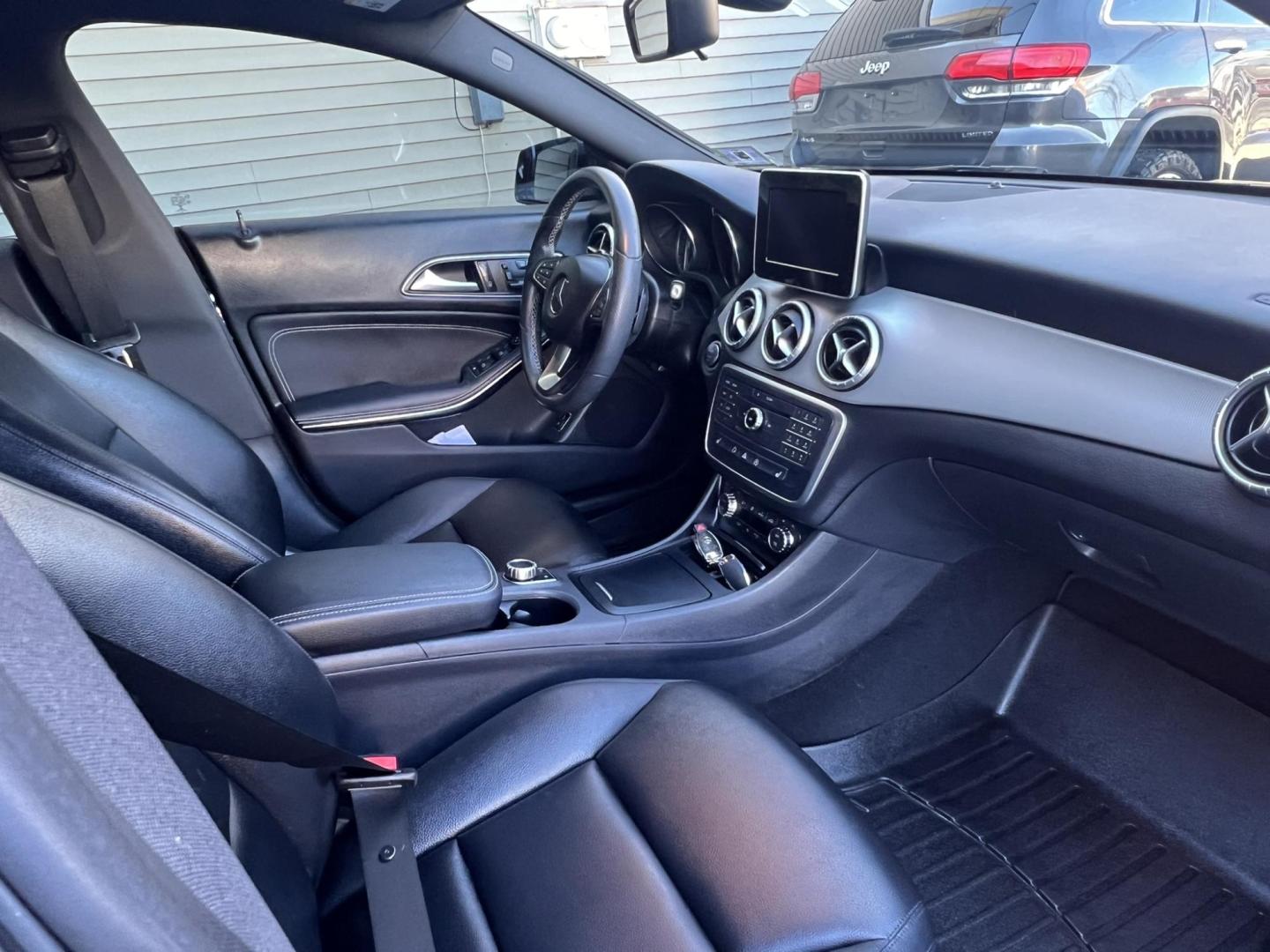 2015 BLACK /Black Leather Mercedes-Benz CLA-Class CLA250 4MATIC (WDDSJ4GB8FN) with an 2.0L L4 DOHC 16V engine, 7A transmission, located at 1018 Brunswick Ave, Trenton, NJ, 08638, (609) 989-0900, 40.240086, -74.748085 - Photo#6