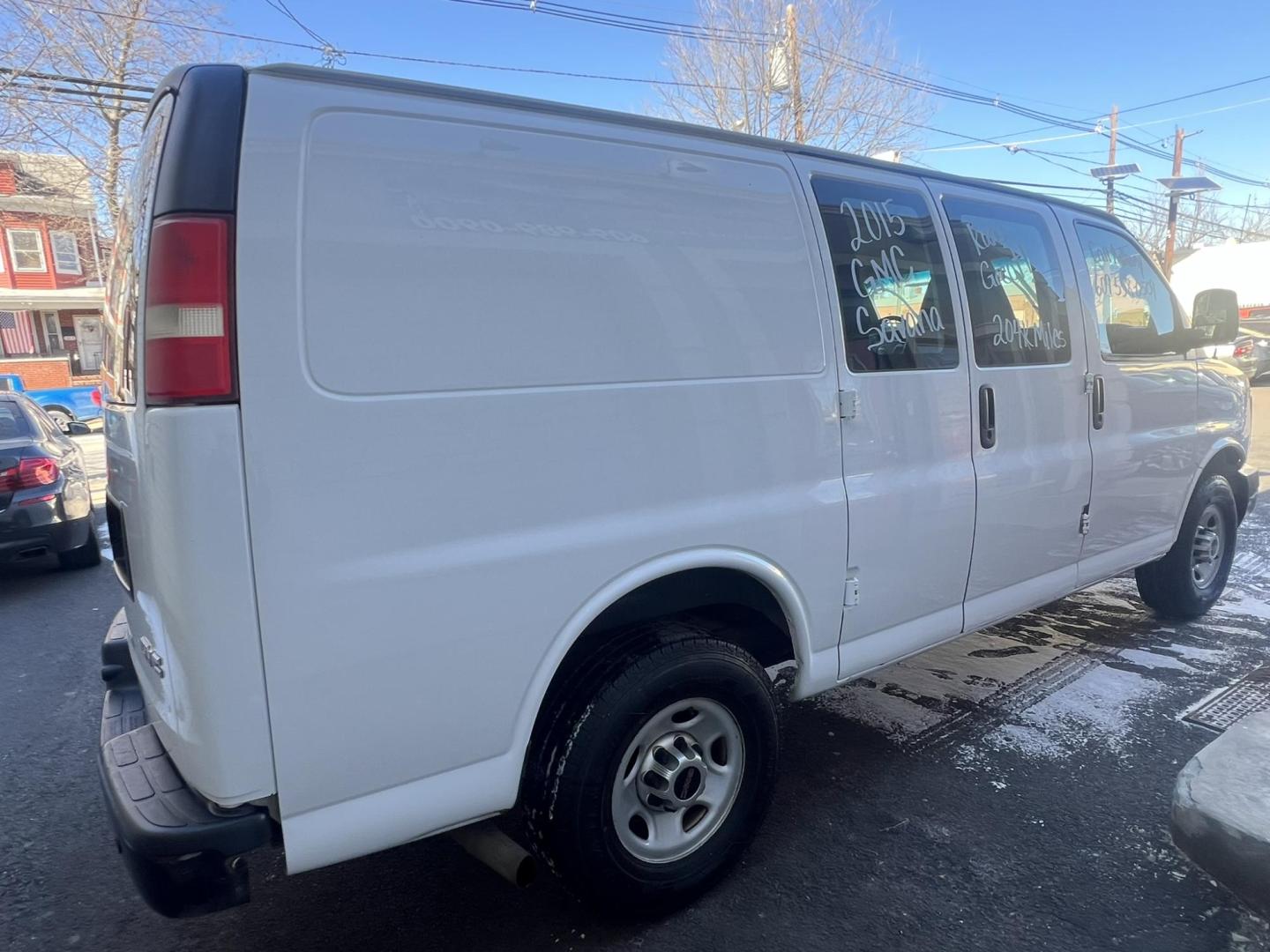 2015 White GMC Savana G2500 Cargo (1GTW7FCF2F1) with an 4.8L V8 FFV engine, 6-Speed Automatic transmission, located at 1018 Brunswick Ave, Trenton, NJ, 08638, (609) 989-0900, 40.240086, -74.748085 - Photo#4