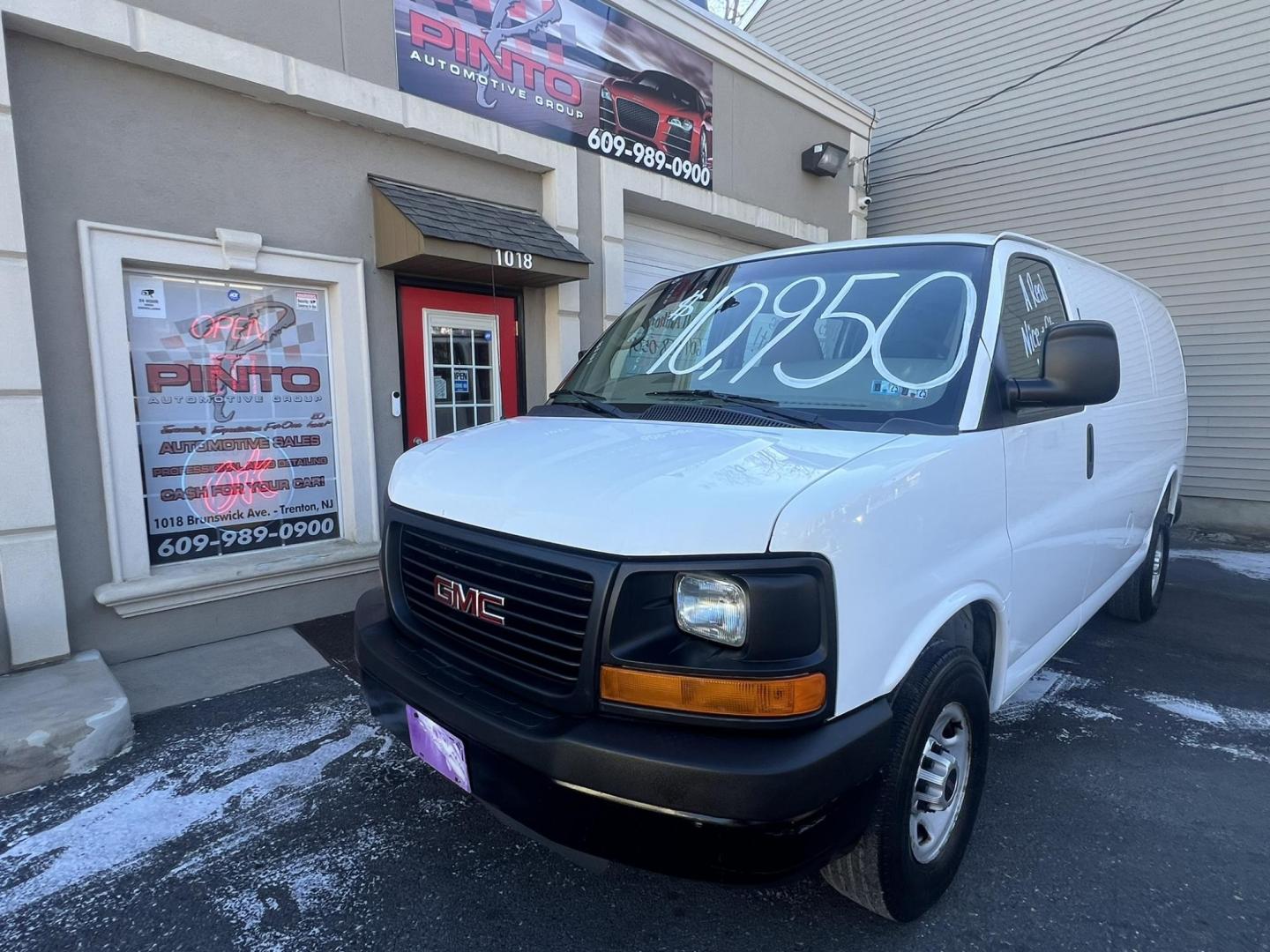 2015 White GMC Savana G2500 Cargo (1GTW7FCF2F1) with an 4.8L V8 FFV engine, 6-Speed Automatic transmission, located at 1018 Brunswick Ave, Trenton, NJ, 08638, (609) 989-0900, 40.240086, -74.748085 - Photo#6