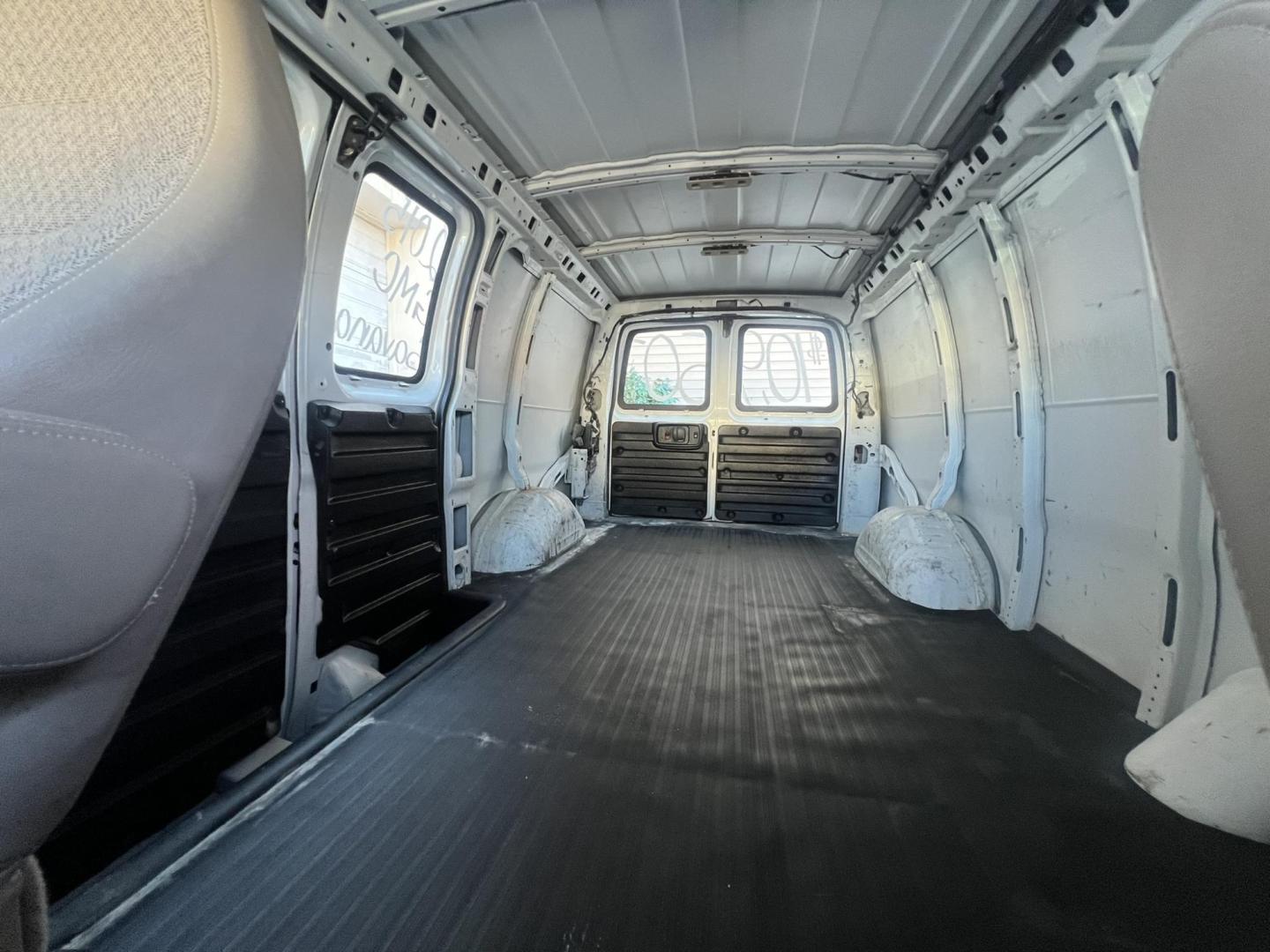 2015 White GMC Savana G2500 Cargo (1GTW7FCF2F1) with an 4.8L V8 FFV engine, 6-Speed Automatic transmission, located at 1018 Brunswick Ave, Trenton, NJ, 08638, (609) 989-0900, 40.240086, -74.748085 - Photo#13