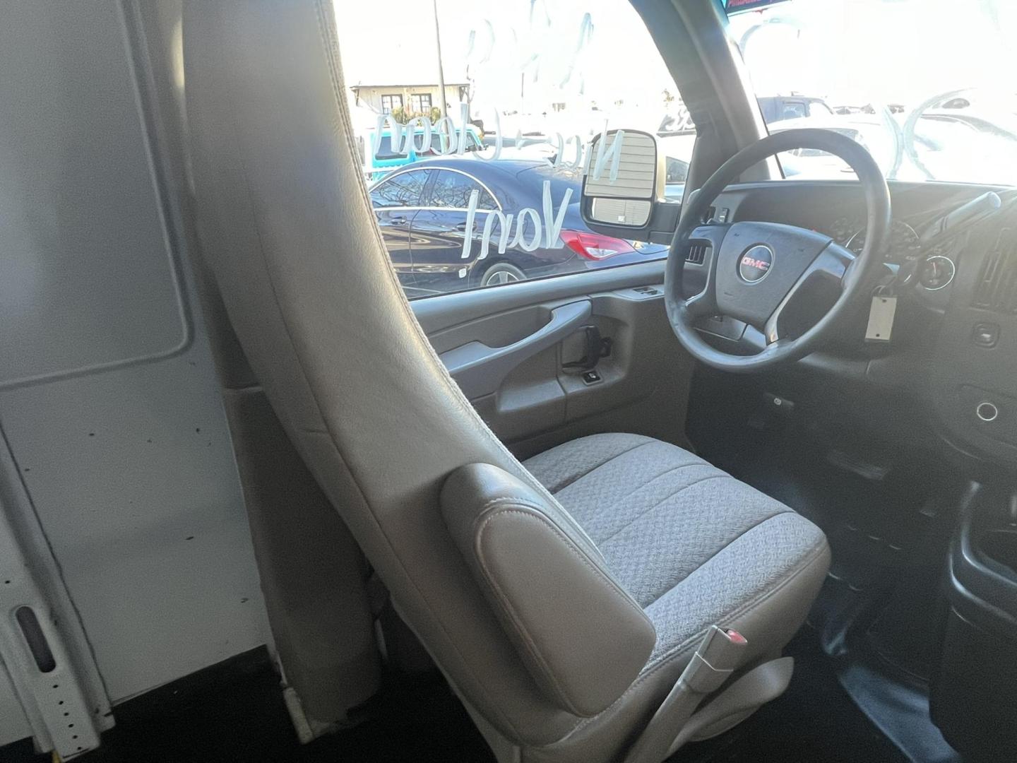 2015 White GMC Savana G2500 Cargo (1GTW7FCF2F1) with an 4.8L V8 FFV engine, 6-Speed Automatic transmission, located at 1018 Brunswick Ave, Trenton, NJ, 08638, (609) 989-0900, 40.240086, -74.748085 - Photo#16