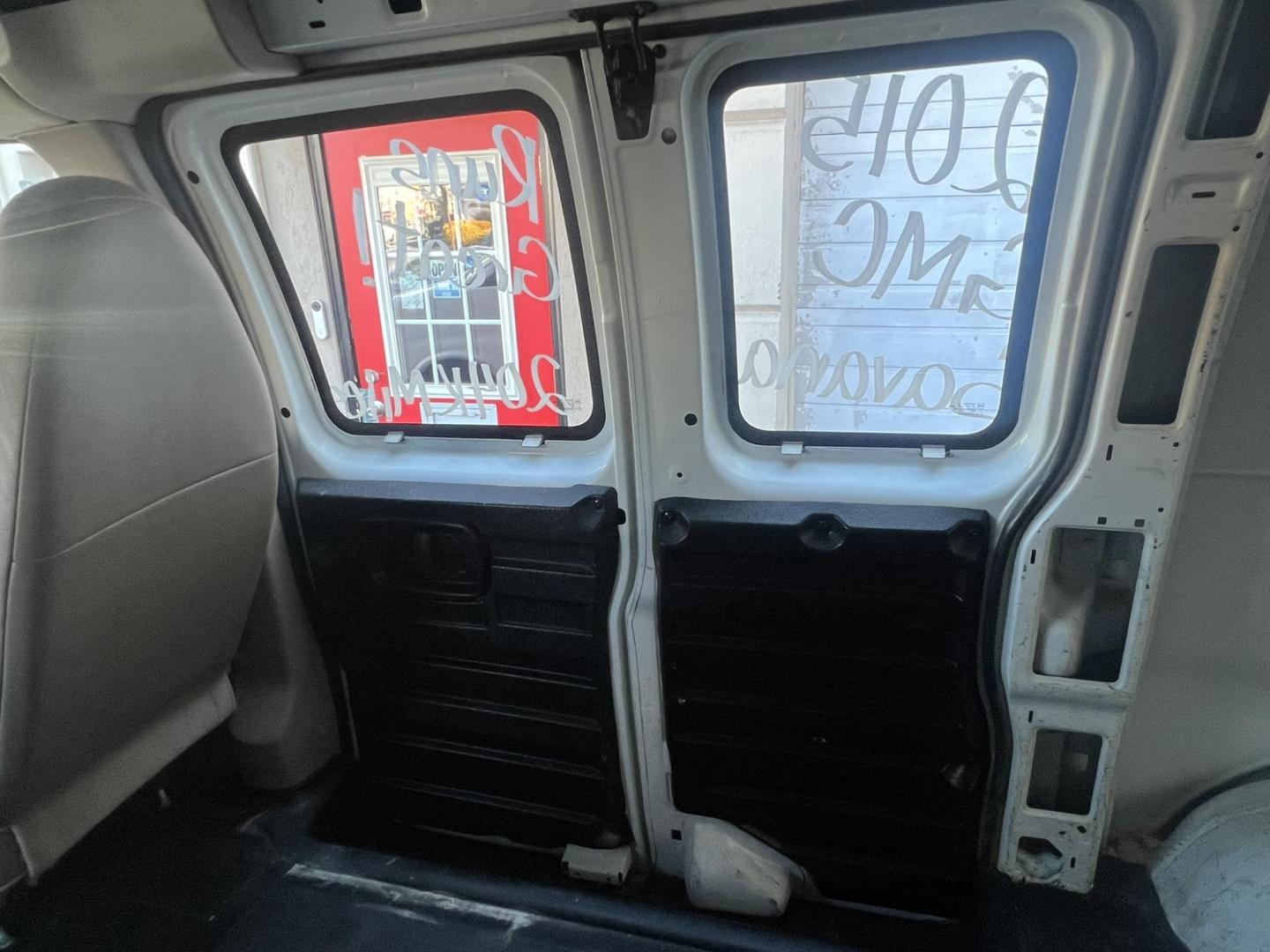 2015 White GMC Savana G2500 Cargo (1GTW7FCF2F1) with an 4.8L V8 FFV engine, 6-Speed Automatic transmission, located at 1018 Brunswick Ave, Trenton, NJ, 08638, (609) 989-0900, 40.240086, -74.748085 - Photo#17