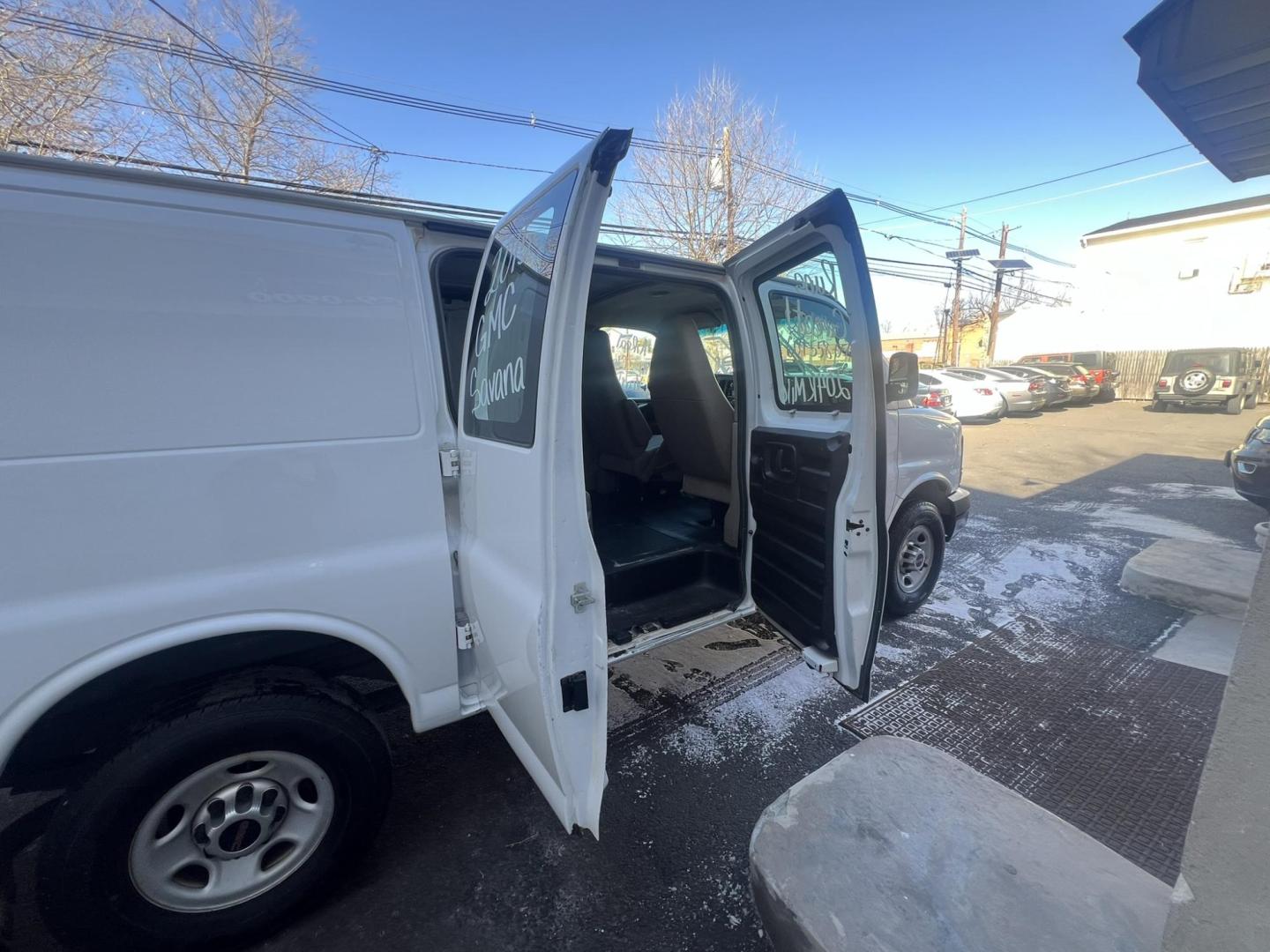 2015 White GMC Savana G2500 Cargo (1GTW7FCF2F1) with an 4.8L V8 FFV engine, 6-Speed Automatic transmission, located at 1018 Brunswick Ave, Trenton, NJ, 08638, (609) 989-0900, 40.240086, -74.748085 - Photo#19