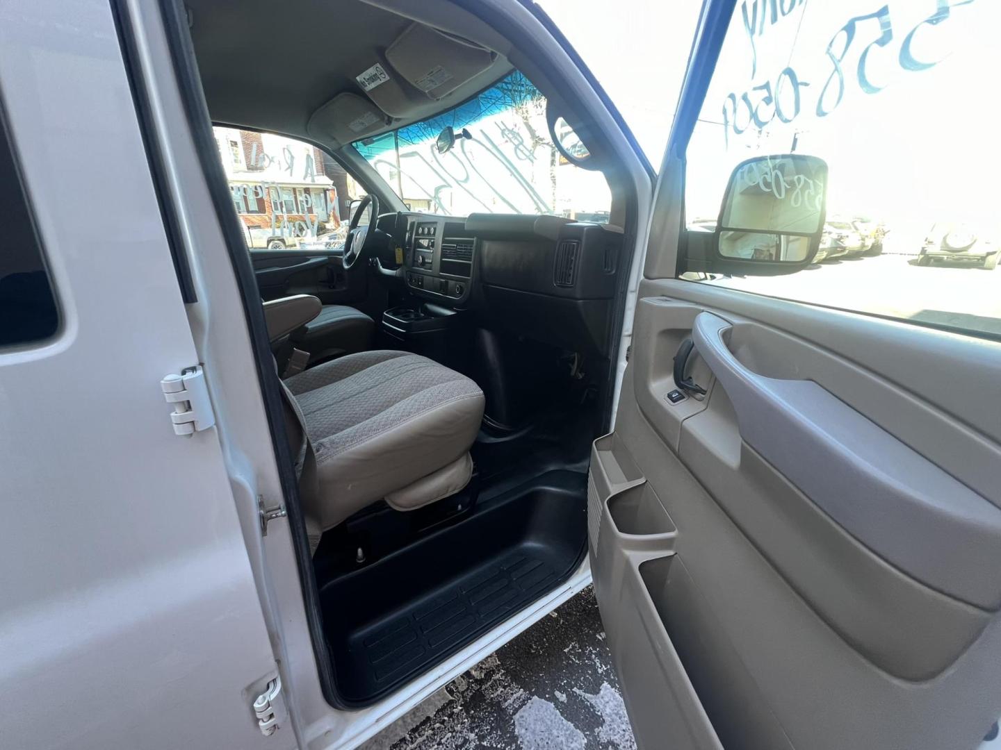 2015 White GMC Savana G2500 Cargo (1GTW7FCF2F1) with an 4.8L V8 FFV engine, 6-Speed Automatic transmission, located at 1018 Brunswick Ave, Trenton, NJ, 08638, (609) 989-0900, 40.240086, -74.748085 - Photo#23