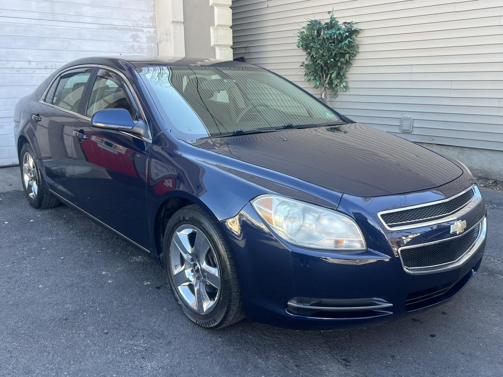 photo of 2010 Chevrolet Malibu 1LT