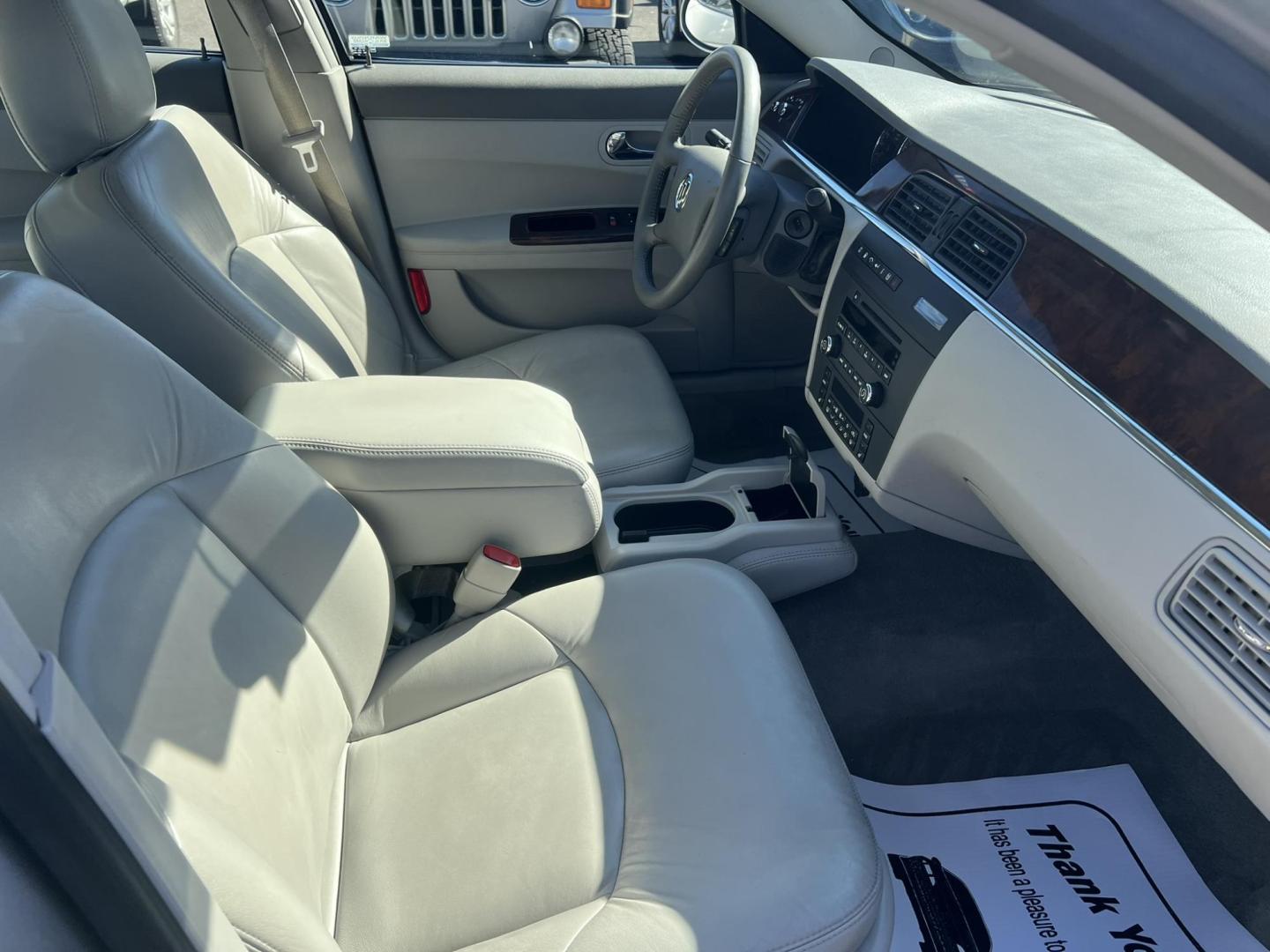 2008 SILVER /Tan Leather Buick LaCrosse CXL (2G4WD582681) with an 3.8L V6 OHV 12V engine, 4-Speed Automatic Overdrive transmission, located at 1018 Brunswick Ave, Trenton, NJ, 08638, (609) 989-0900, 40.240086, -74.748085 - Photo#7