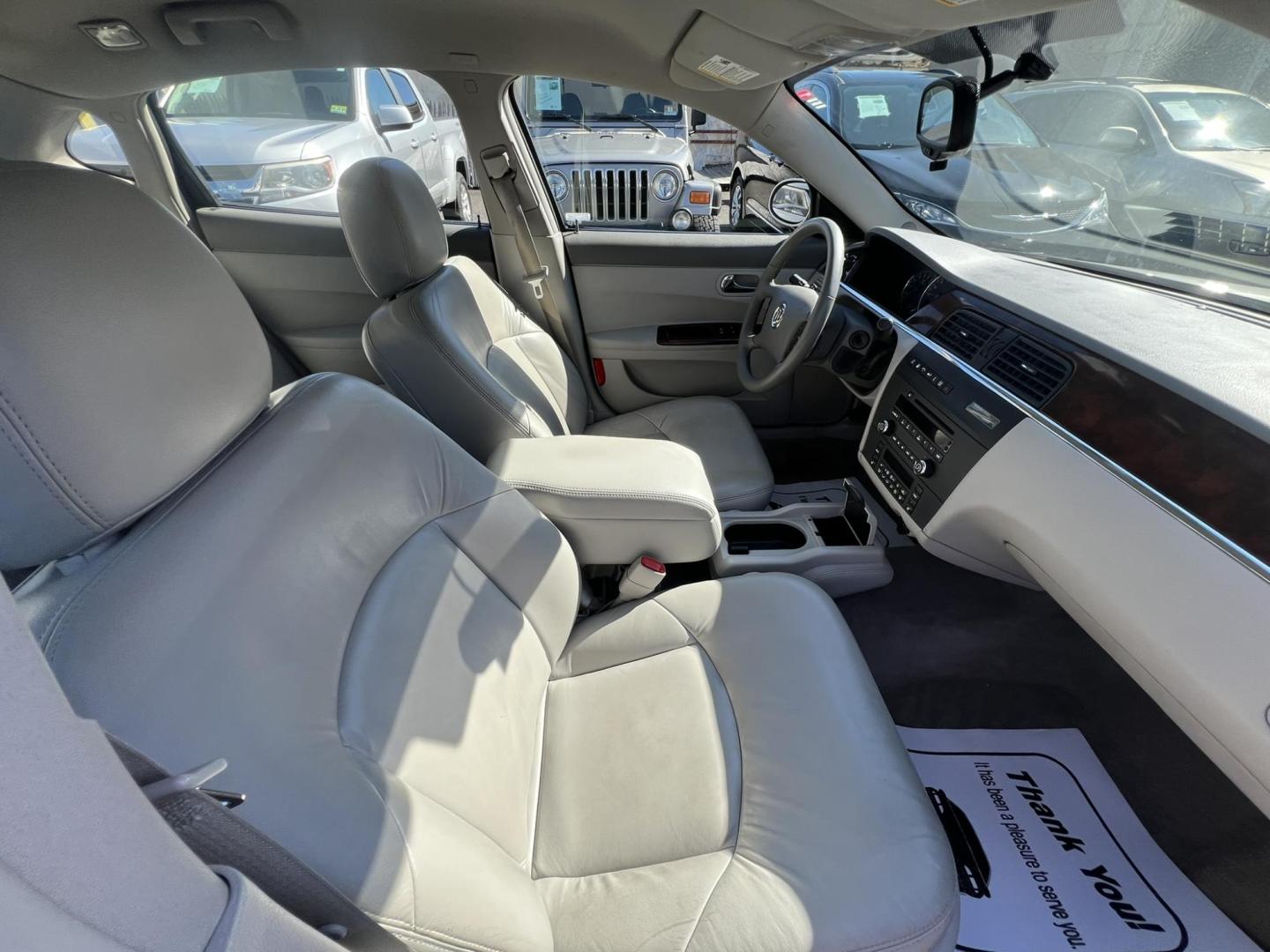 2008 SILVER /Tan Leather Buick LaCrosse CXL (2G4WD582681) with an 3.8L V6 OHV 12V engine, 4-Speed Automatic Overdrive transmission, located at 1018 Brunswick Ave, Trenton, NJ, 08638, (609) 989-0900, 40.240086, -74.748085 - Photo#9