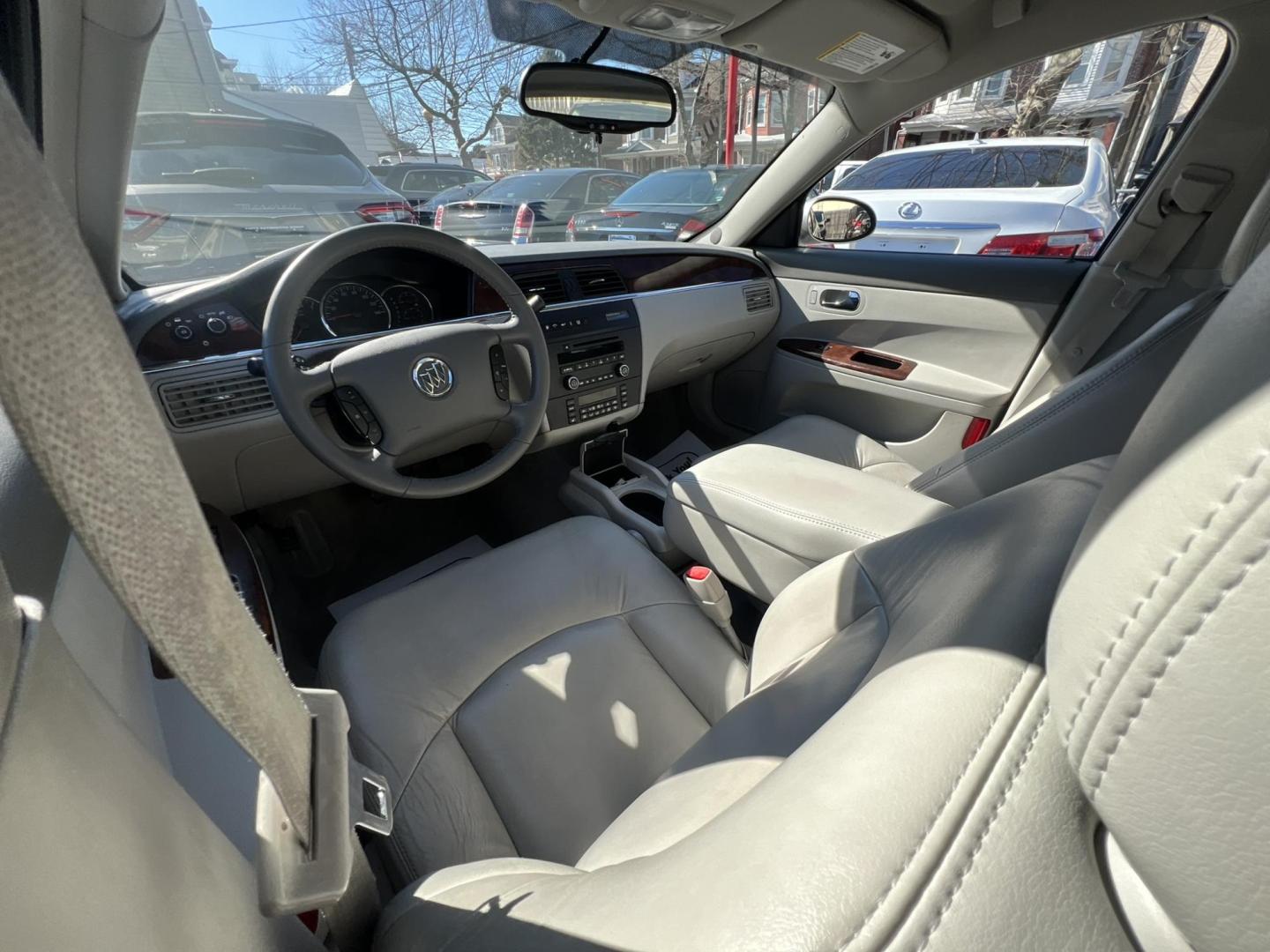 2008 SILVER /Tan Leather Buick LaCrosse CXL (2G4WD582681) with an 3.8L V6 OHV 12V engine, 4-Speed Automatic Overdrive transmission, located at 1018 Brunswick Ave, Trenton, NJ, 08638, (609) 989-0900, 40.240086, -74.748085 - Photo#14