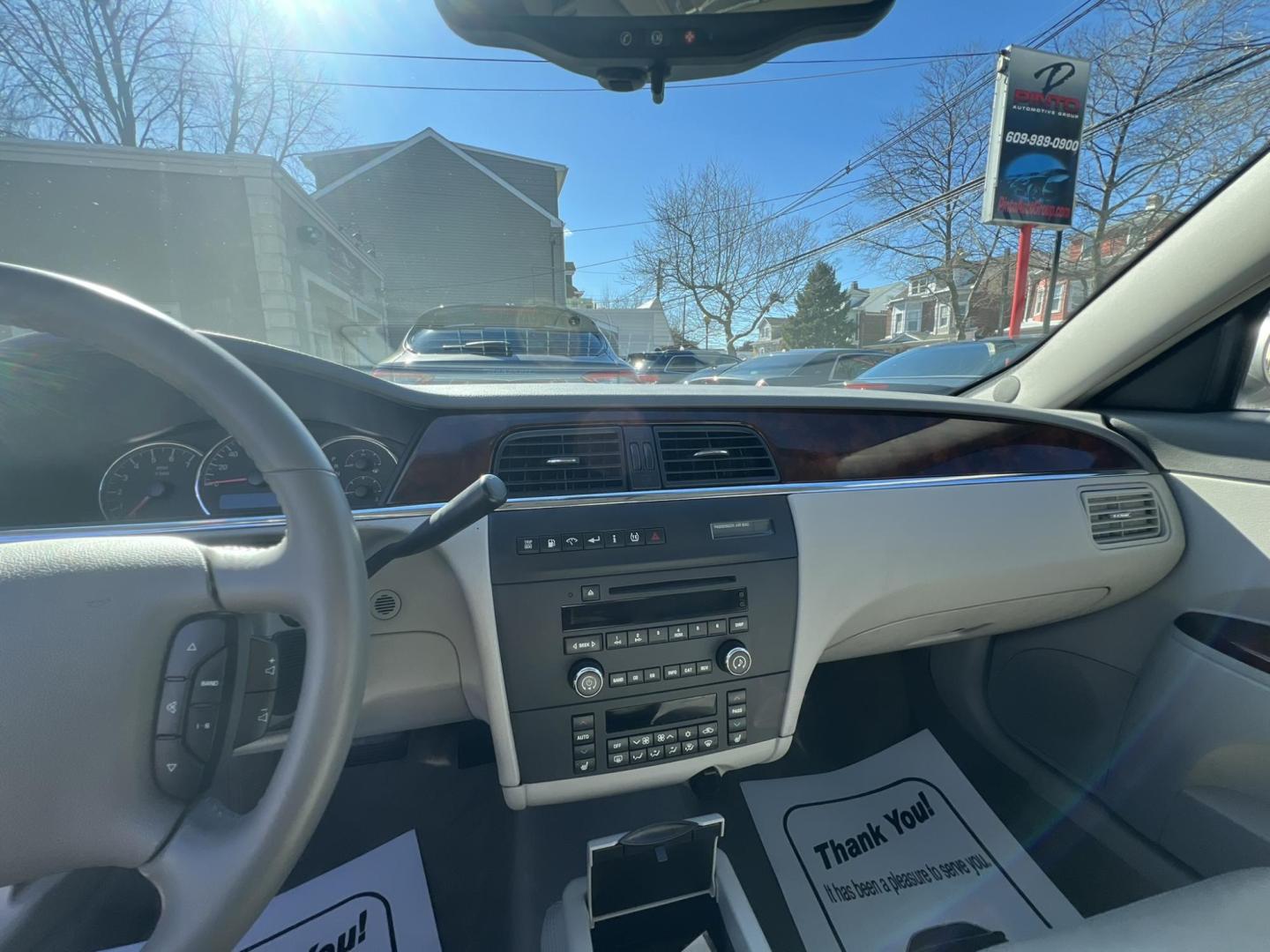 2008 SILVER /Tan Leather Buick LaCrosse CXL (2G4WD582681) with an 3.8L V6 OHV 12V engine, 4-Speed Automatic Overdrive transmission, located at 1018 Brunswick Ave, Trenton, NJ, 08638, (609) 989-0900, 40.240086, -74.748085 - Photo#17