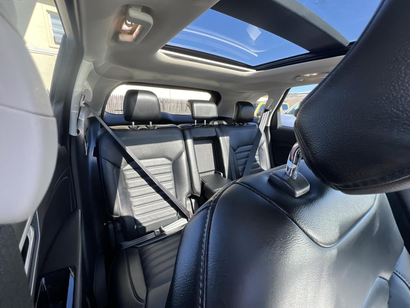 2018 BLACK /Black Leather Ford Edge SEL AWD (2FMPK4J82JB) with an 3.5L V6 DOHC 24V engine, 6A transmission, located at 1018 Brunswick Ave, Trenton, NJ, 08638, (609) 989-0900, 40.240086, -74.748085 - Photo#27