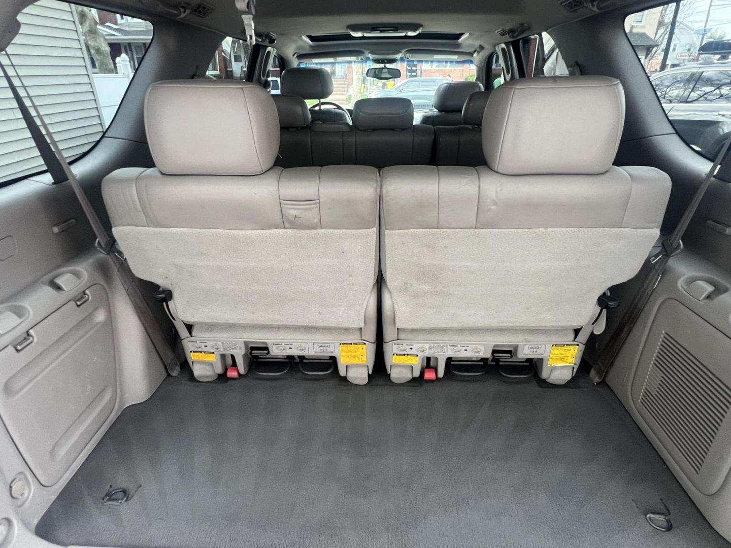 2004 GRAY /Gray Leather Toyota Sequoia Limited 4WD (5TDBT48A74S) with an 4.7L V8 DOHC 32V engine, 4-Speed Automatic Overdrive transmission, located at 1018 Brunswick Ave, Trenton, NJ, 08638, (609) 989-0900, 40.240086, -74.748085 - Photo#14