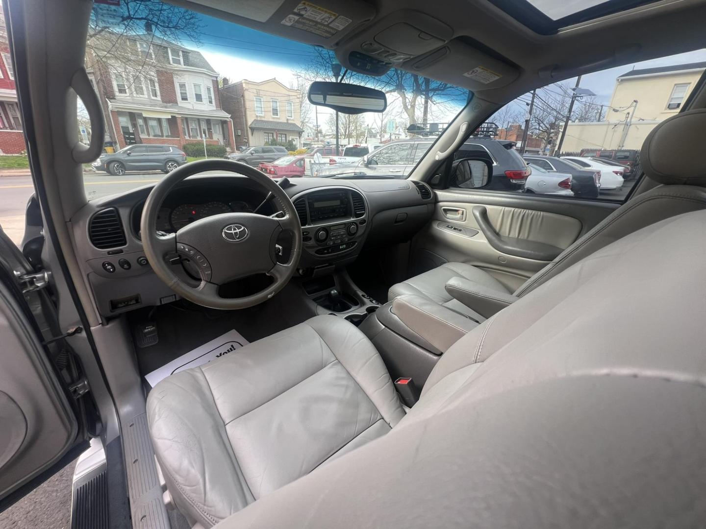 2004 GRAY /Gray Leather Toyota Sequoia Limited 4WD (5TDBT48A74S) with an 4.7L V8 DOHC 32V engine, 4-Speed Automatic Overdrive transmission, located at 1018 Brunswick Ave, Trenton, NJ, 08638, (609) 989-0900, 40.240086, -74.748085 - Photo#26