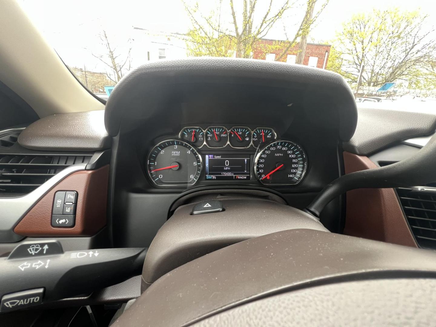 2015 White /Burgundy Chevrolet Suburban LTZ 1500 4WD (1GNSKKKCXFR) with an 5.3L V8 OHV 16V engine, 6-Speed Automatic transmission, located at 1018 Brunswick Ave, Trenton, NJ, 08638, (609) 989-0900, 40.240086, -74.748085 - Photo#24