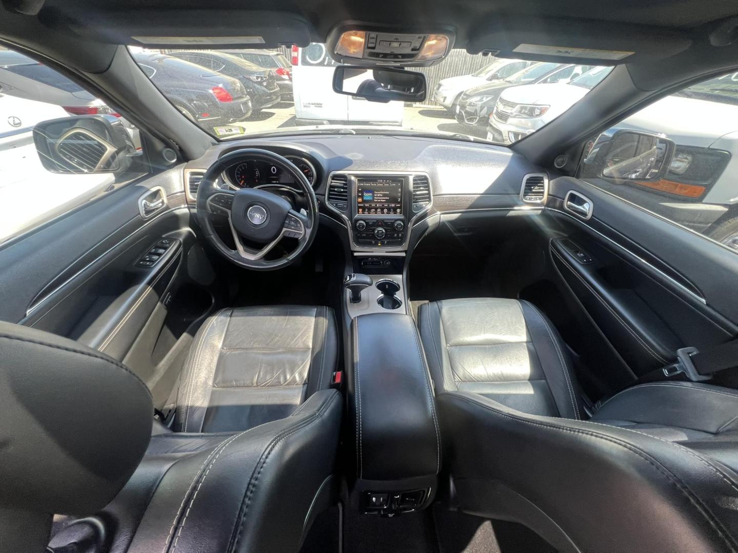 2015 Blue /Black Leather Jeep Grand Cherokee Limited 4WD (1C4RJFBG2FC) with an 3.6L V6 DOHC 24V engine, 8-Speed Automatic transmission, located at 1018 Brunswick Ave, Trenton, NJ, 08638, (609) 989-0900, 40.240086, -74.748085 - Photo#12