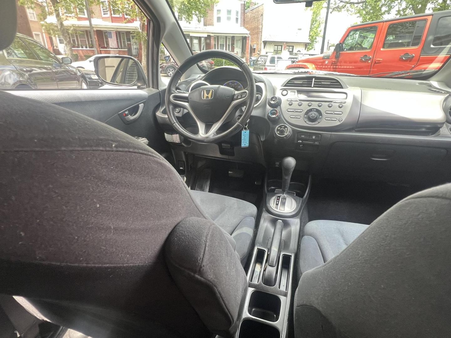 2009 GRAY /Gray Honda Fit Sport (JHMGE88419C) with an 1.5L L4 SOHC 16V engine, Automatic transmission, located at 1018 Brunswick Ave, Trenton, NJ, 08638, (609) 989-0900, 40.240086, -74.748085 - Photo#17