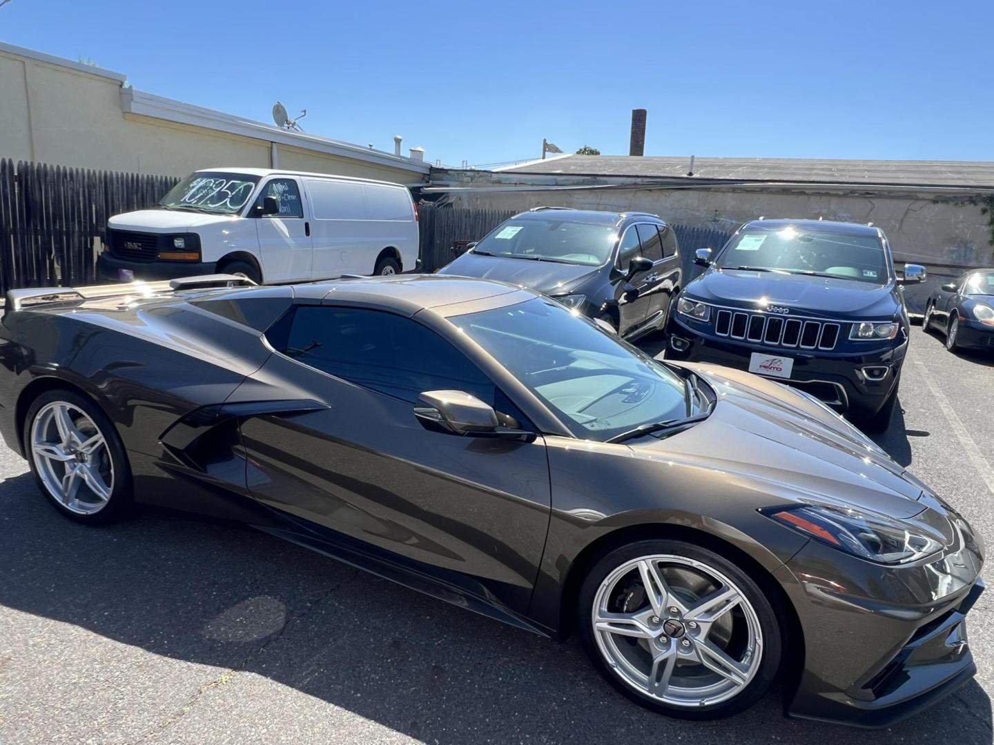 2020 GRAY /Black Leather Chevrolet Corvette Stingray 3LT Convertible (1G1Y83D44L5) with an 6.2L V8 engine, 8A transmission, located at 1018 Brunswick Ave, Trenton, NJ, 08638, (609) 989-0900, 40.240086, -74.748085 - Photo#2