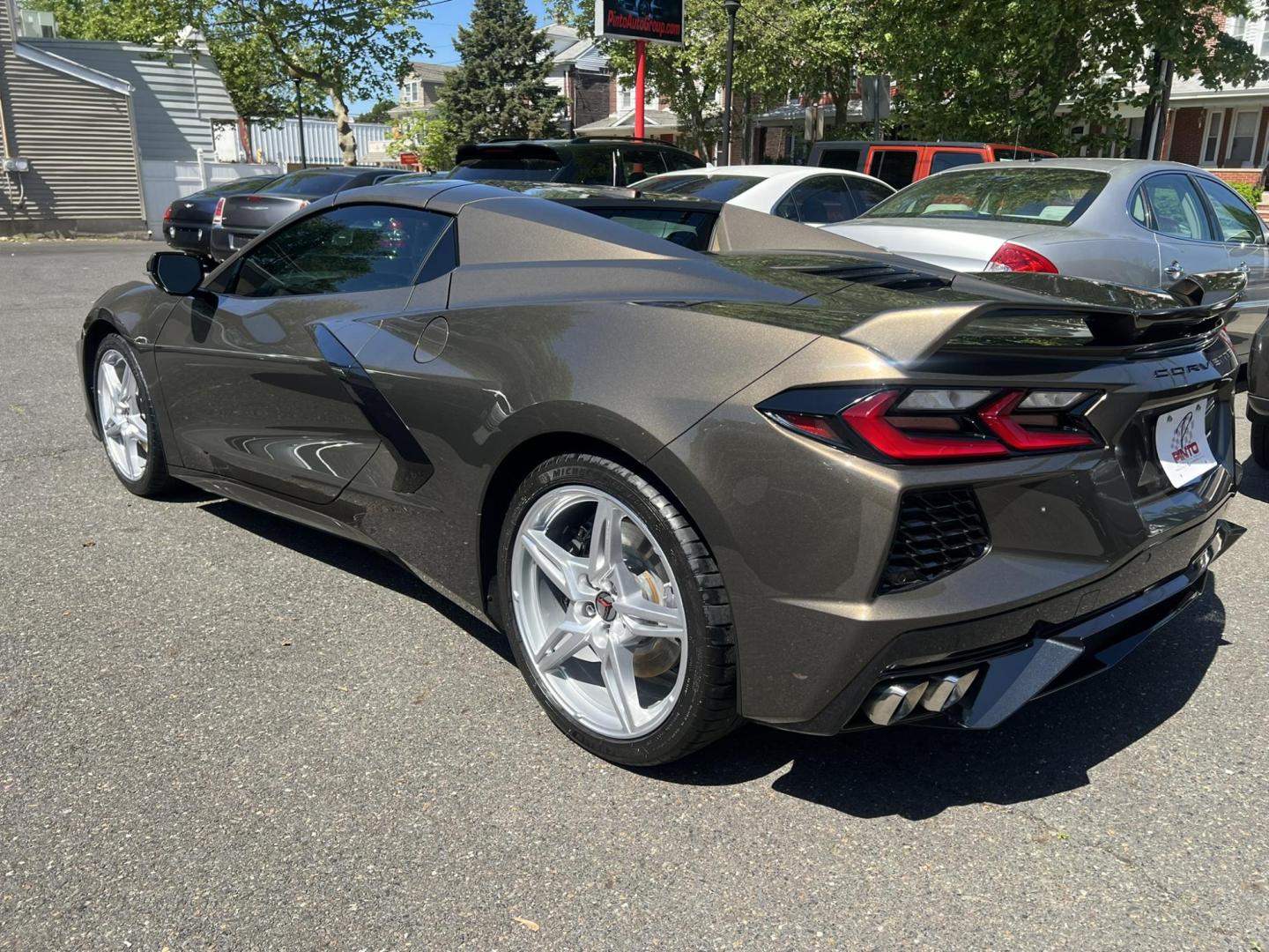 2020 GRAY /Black Leather Chevrolet Corvette Stingray 3LT Convertible (1G1Y83D44L5) with an 6.2L V8 engine, 8A transmission, located at 1018 Brunswick Ave, Trenton, NJ, 08638, (609) 989-0900, 40.240086, -74.748085 - Photo#9